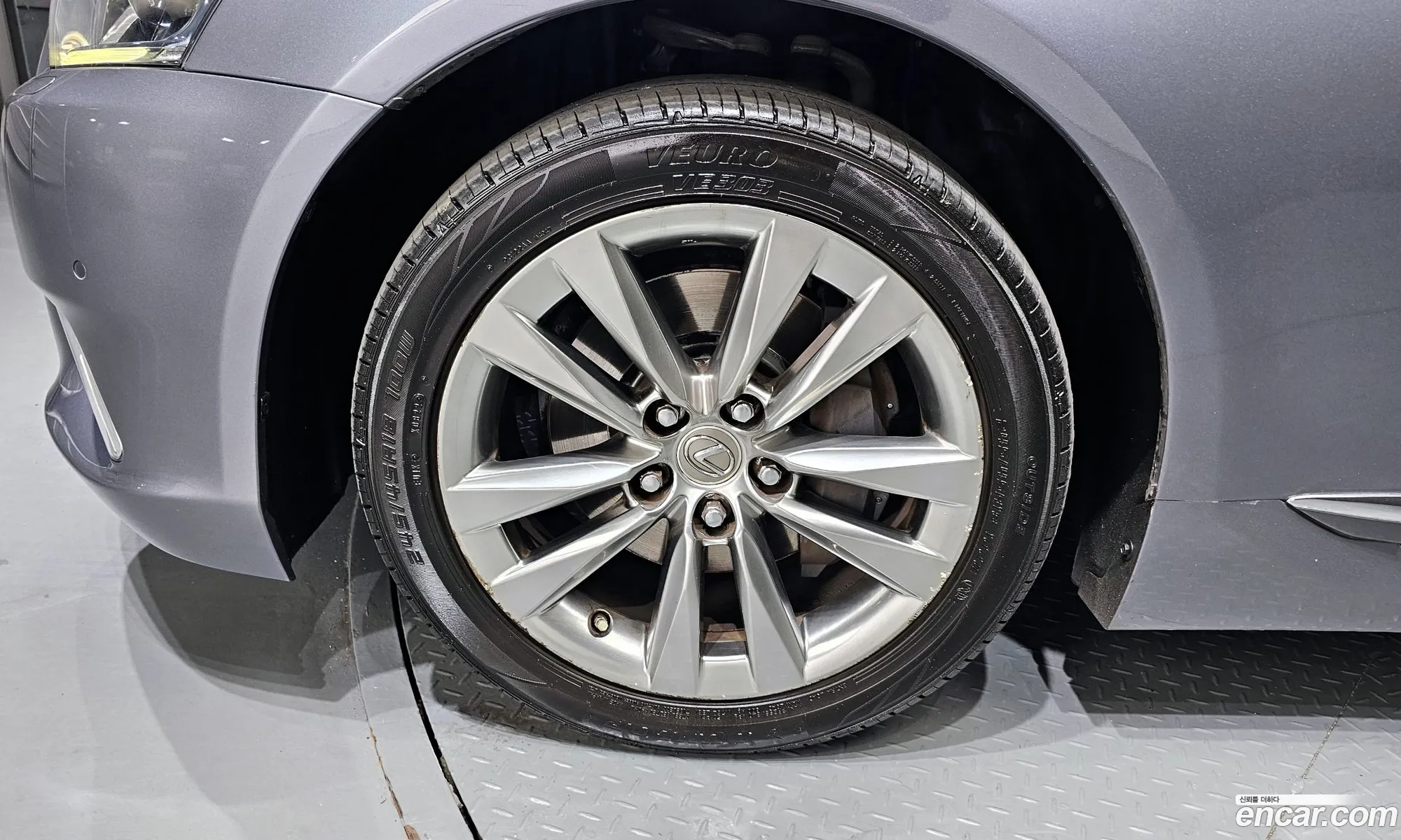 Lexus LS460 2013 — 14