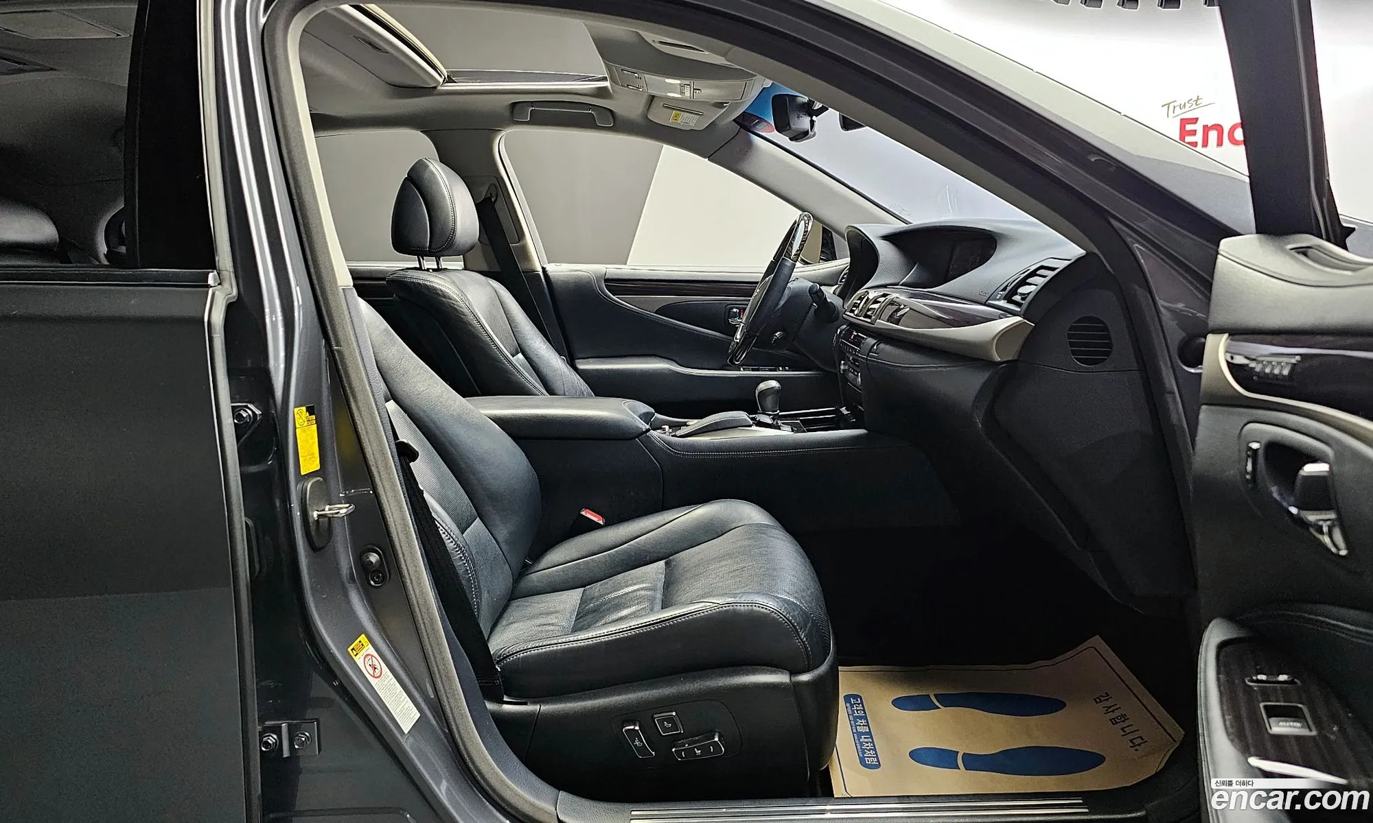 Lexus LS460 2013 — 19