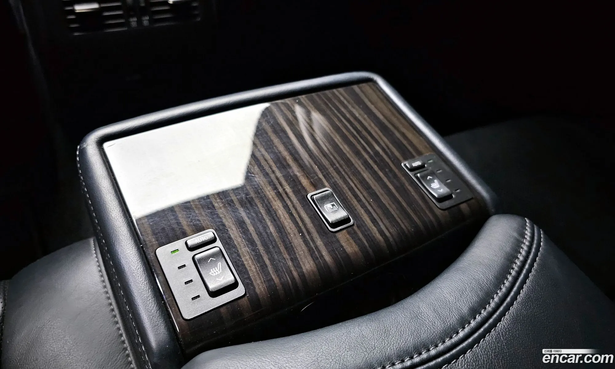 Lexus LS460 2013 — 2