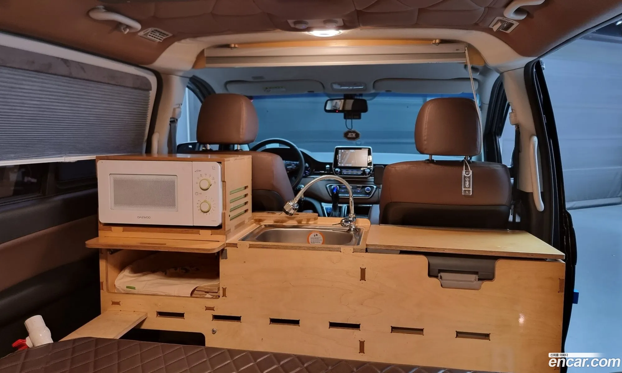 Hyundai Grand Starex 2019 — 17