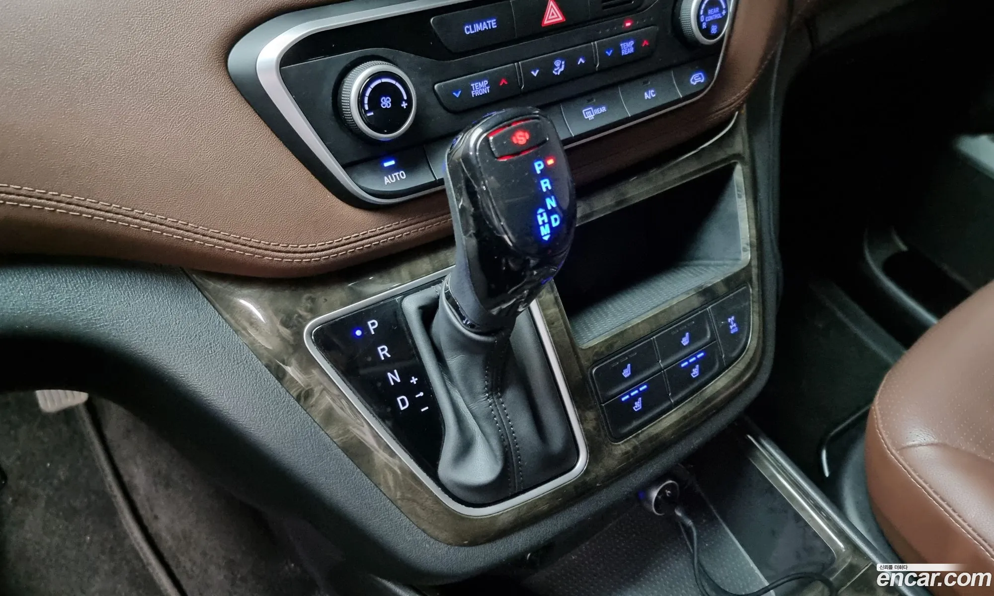 Hyundai Grand Starex 2019 — 20