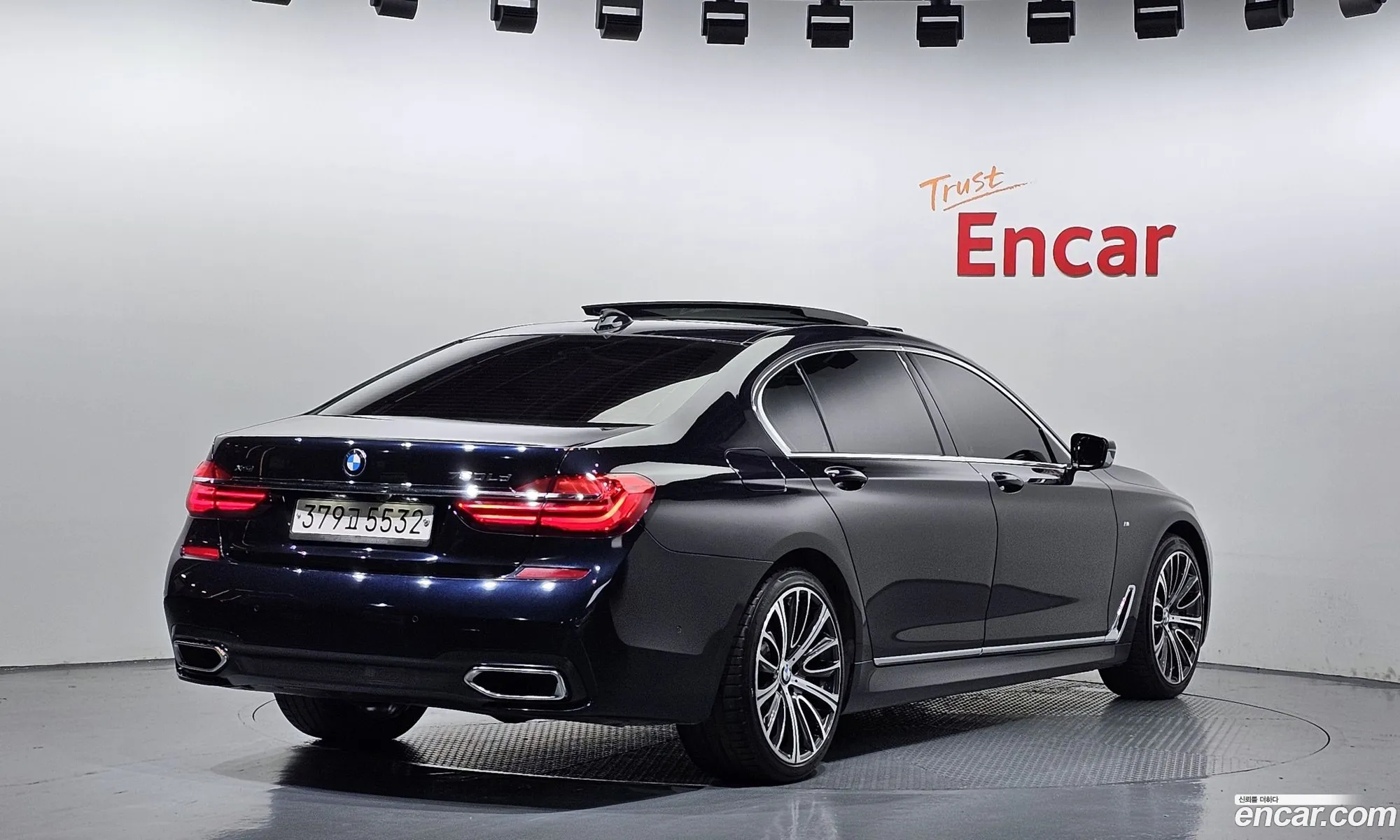 BMW 7 Series 2017 WBA7G6105HG680182 — 8