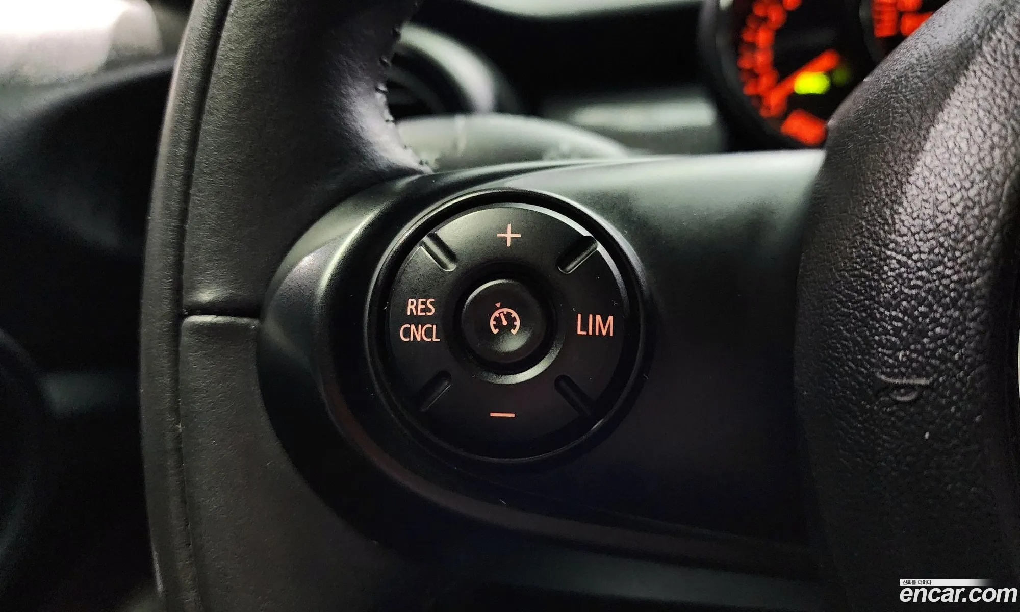 Mini Cooper 2020 — 2