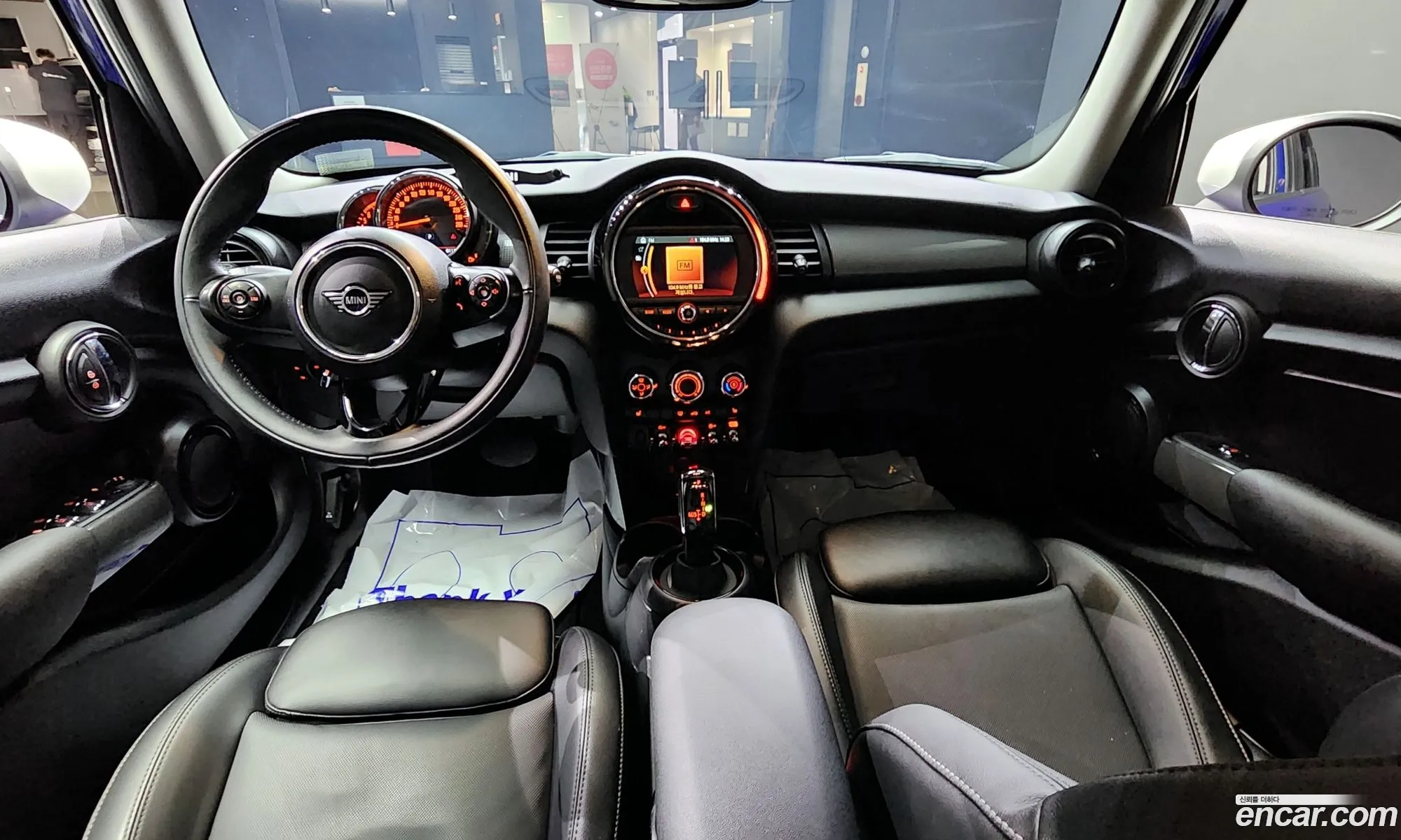 Mini Cooper 2020 — 12