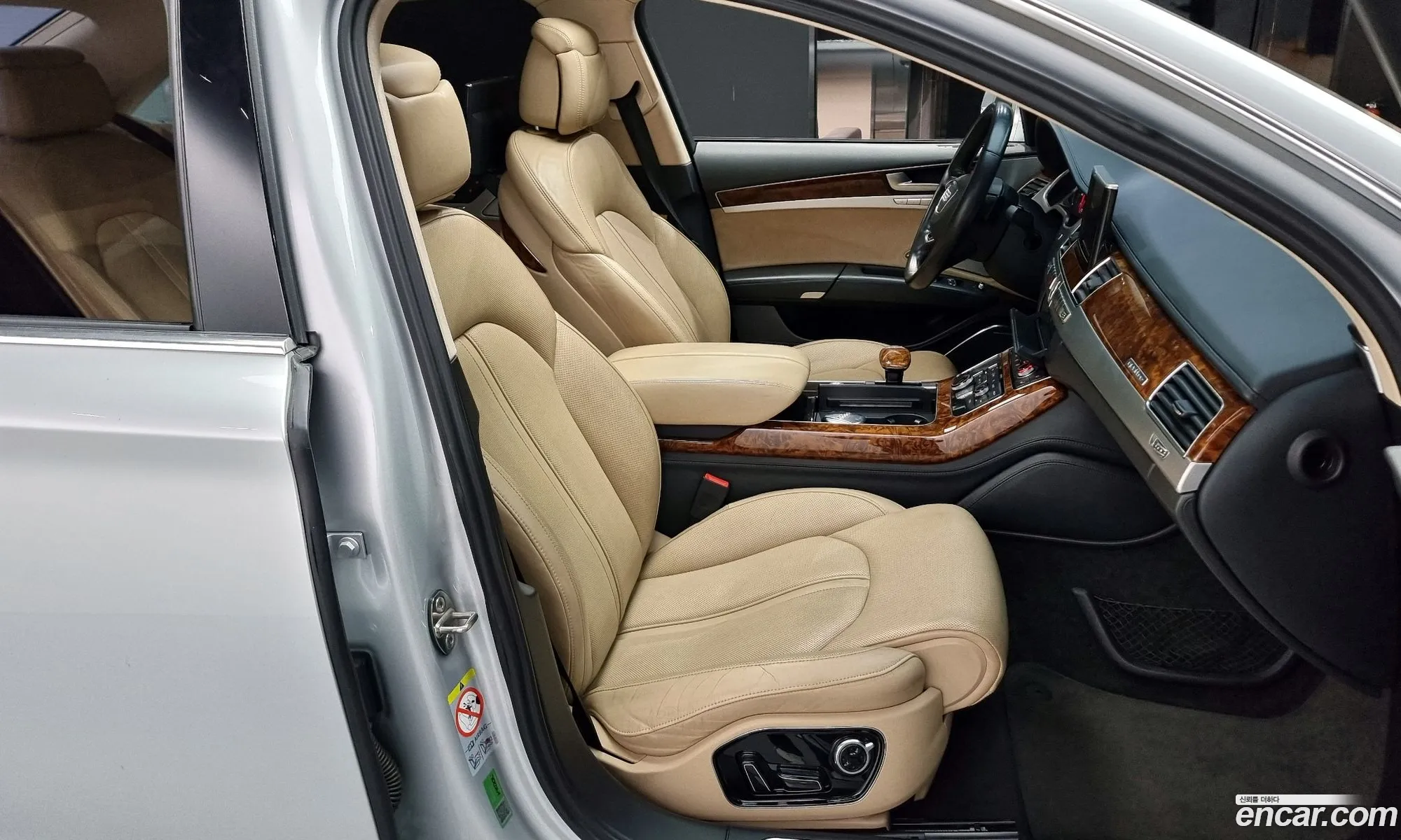 Audi A8 2011 WAUZZZ4H3CN012925 — 12