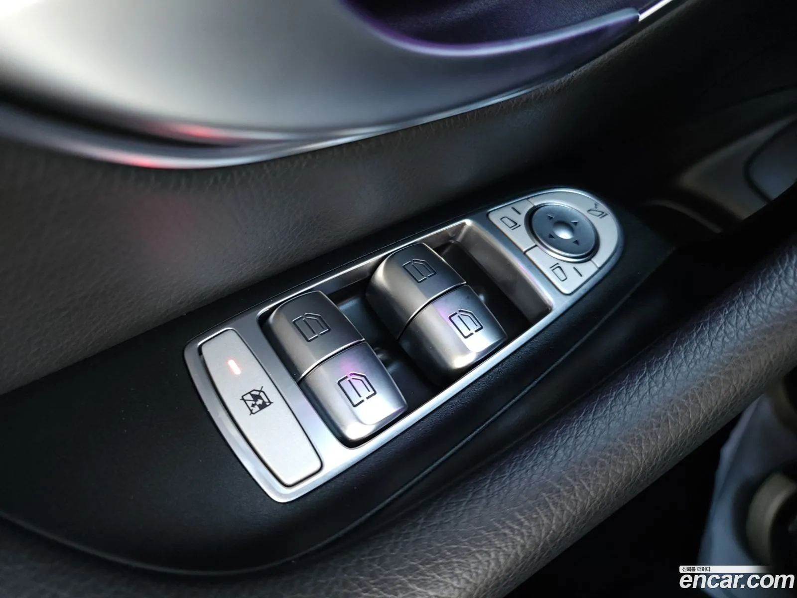 Mercedes-Benz E-Class W213 2020 — 18