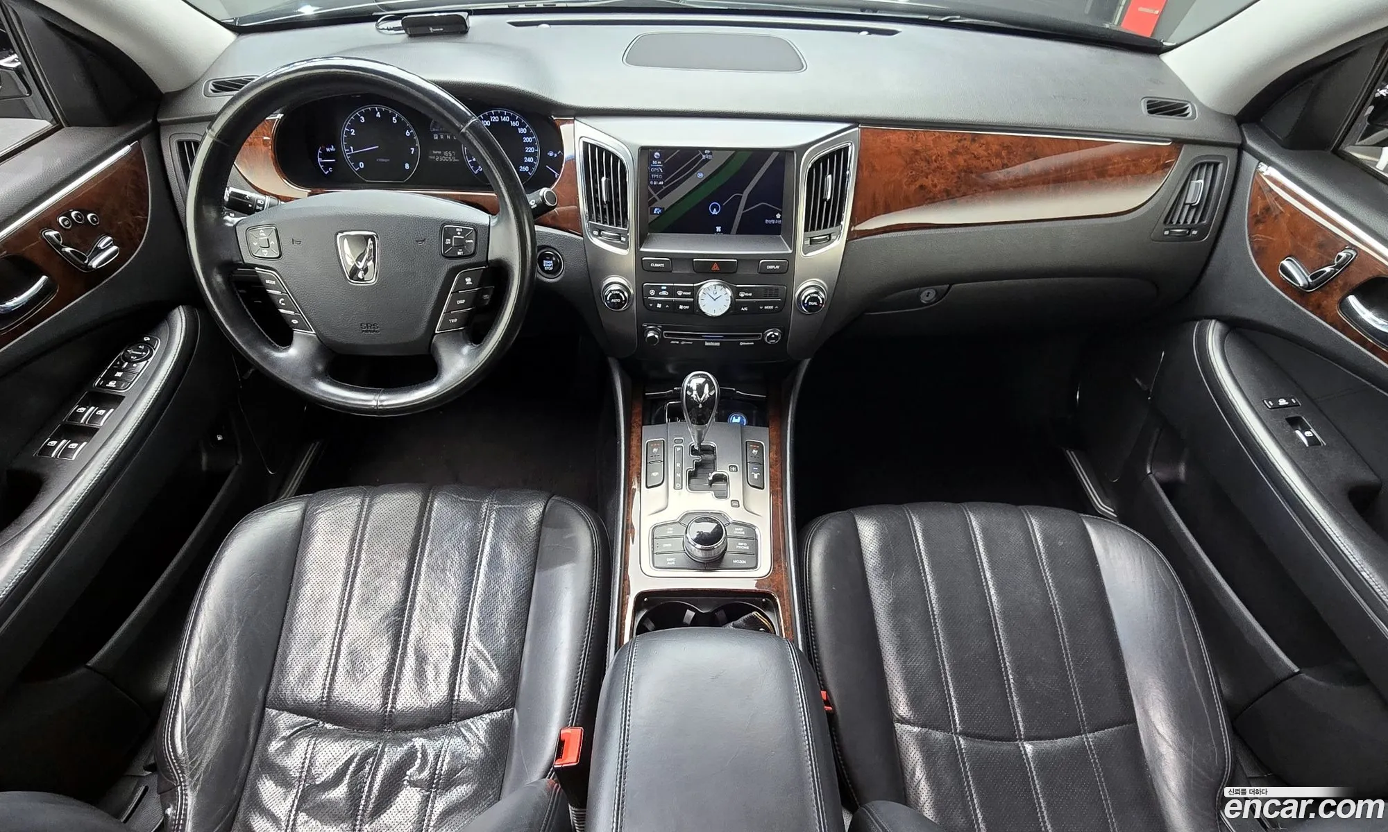 Hyundai Equus 2009 — 18