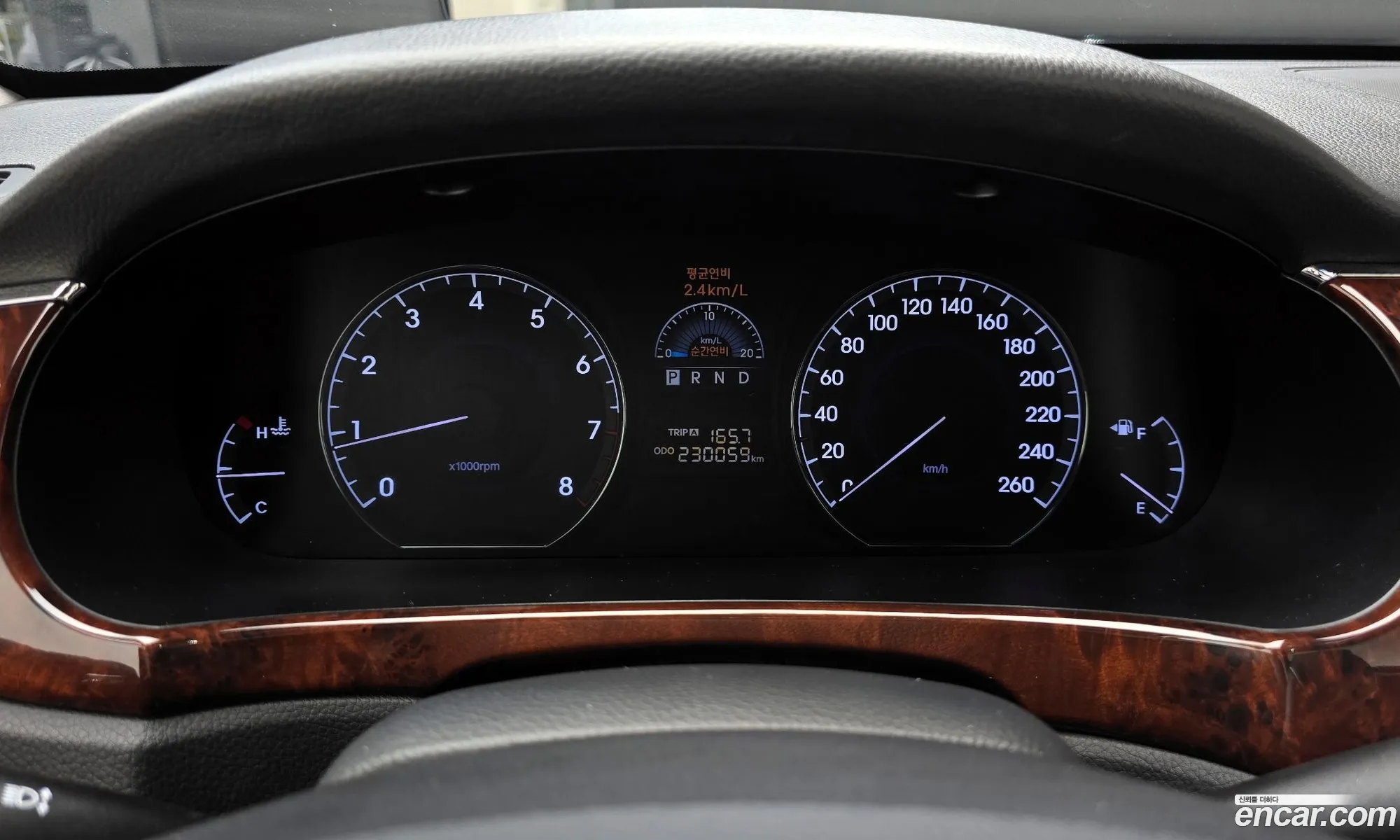 Hyundai Equus 2009 — 19