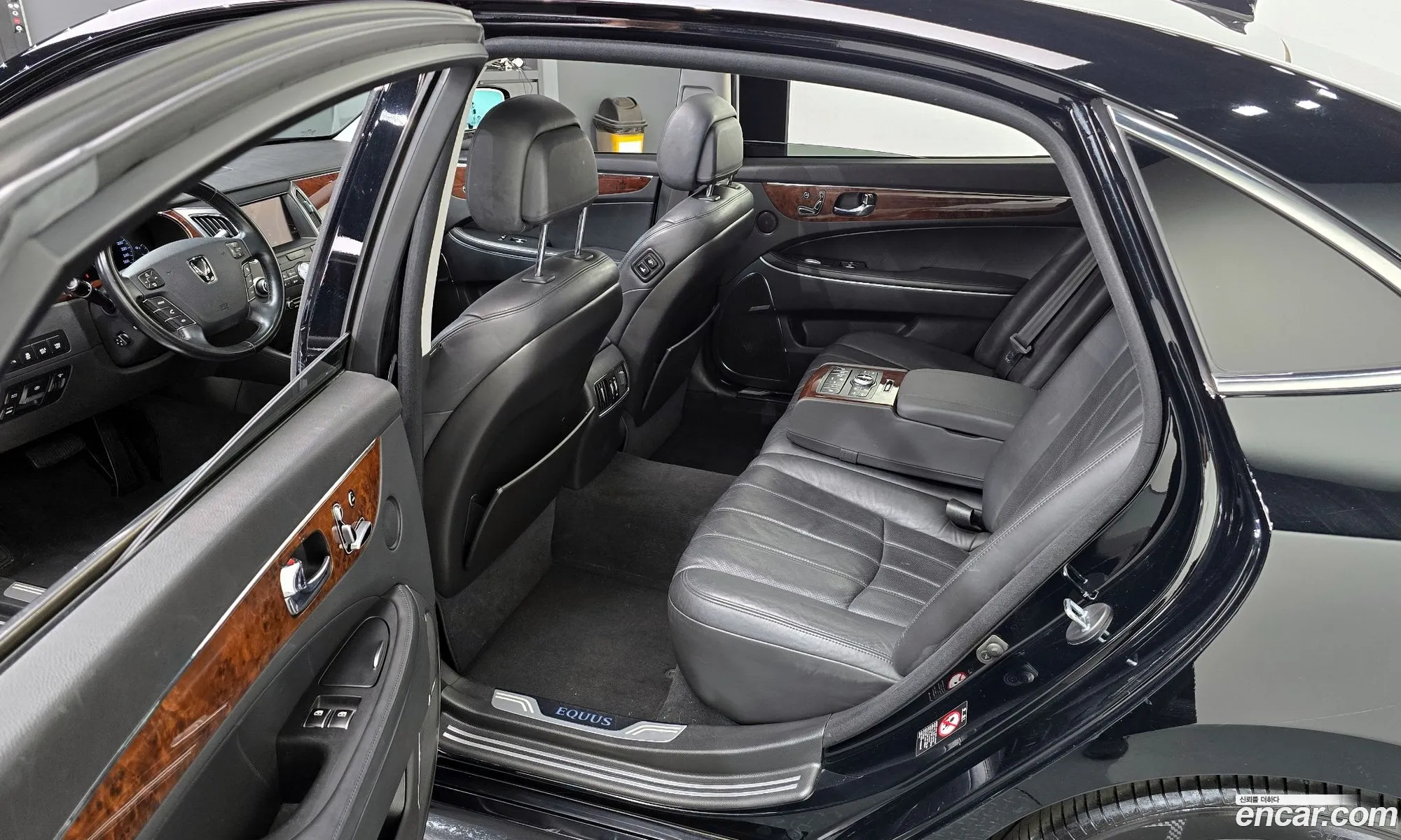 Hyundai Equus 2009 — 3
