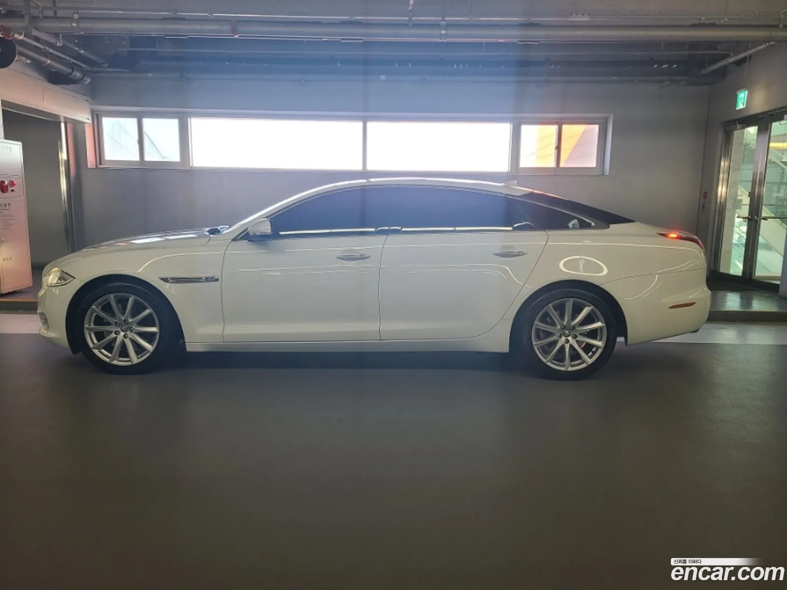 Jaguar XJ 2013 — 2