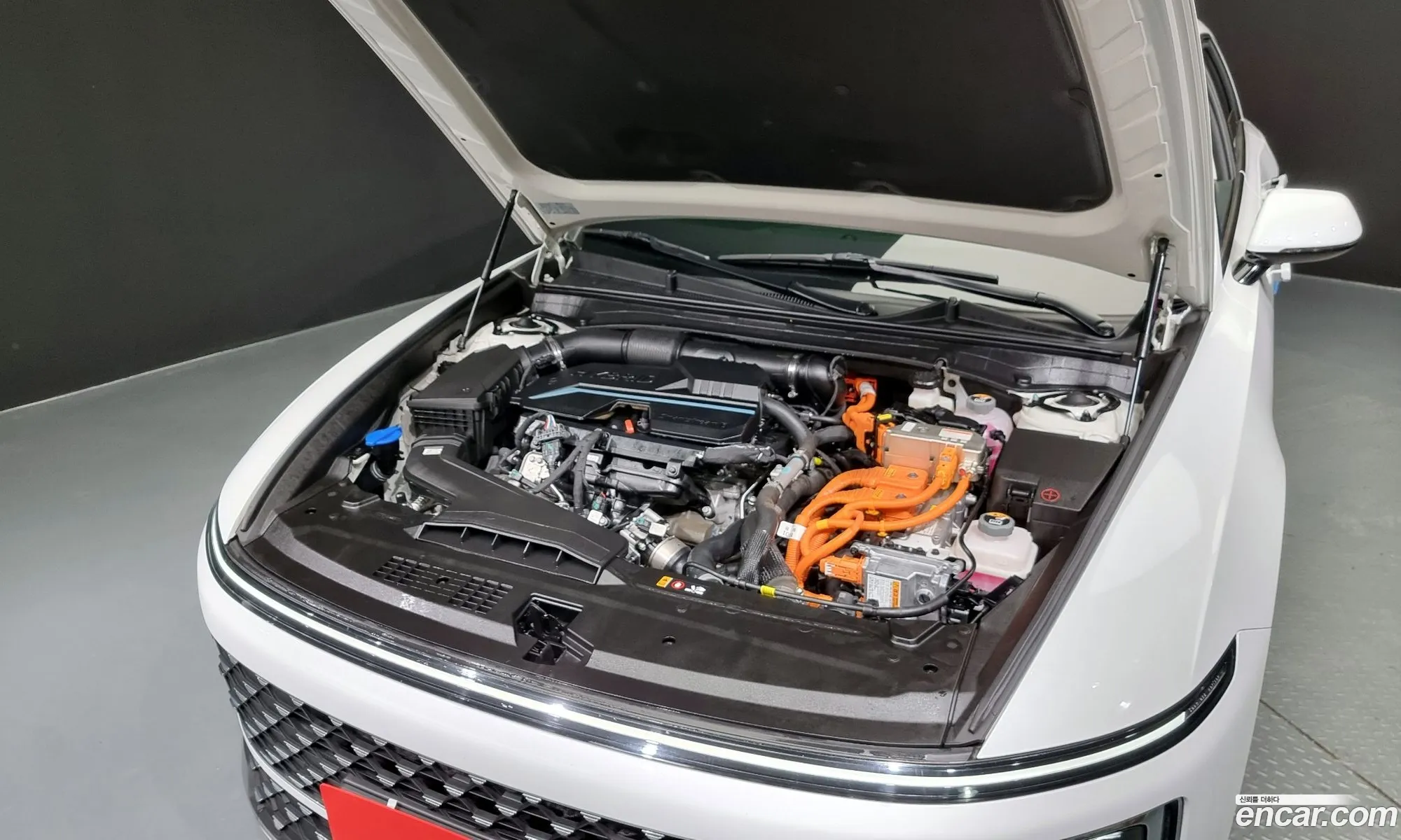 Hyundai Grandeur Hybrid 2023 — 4