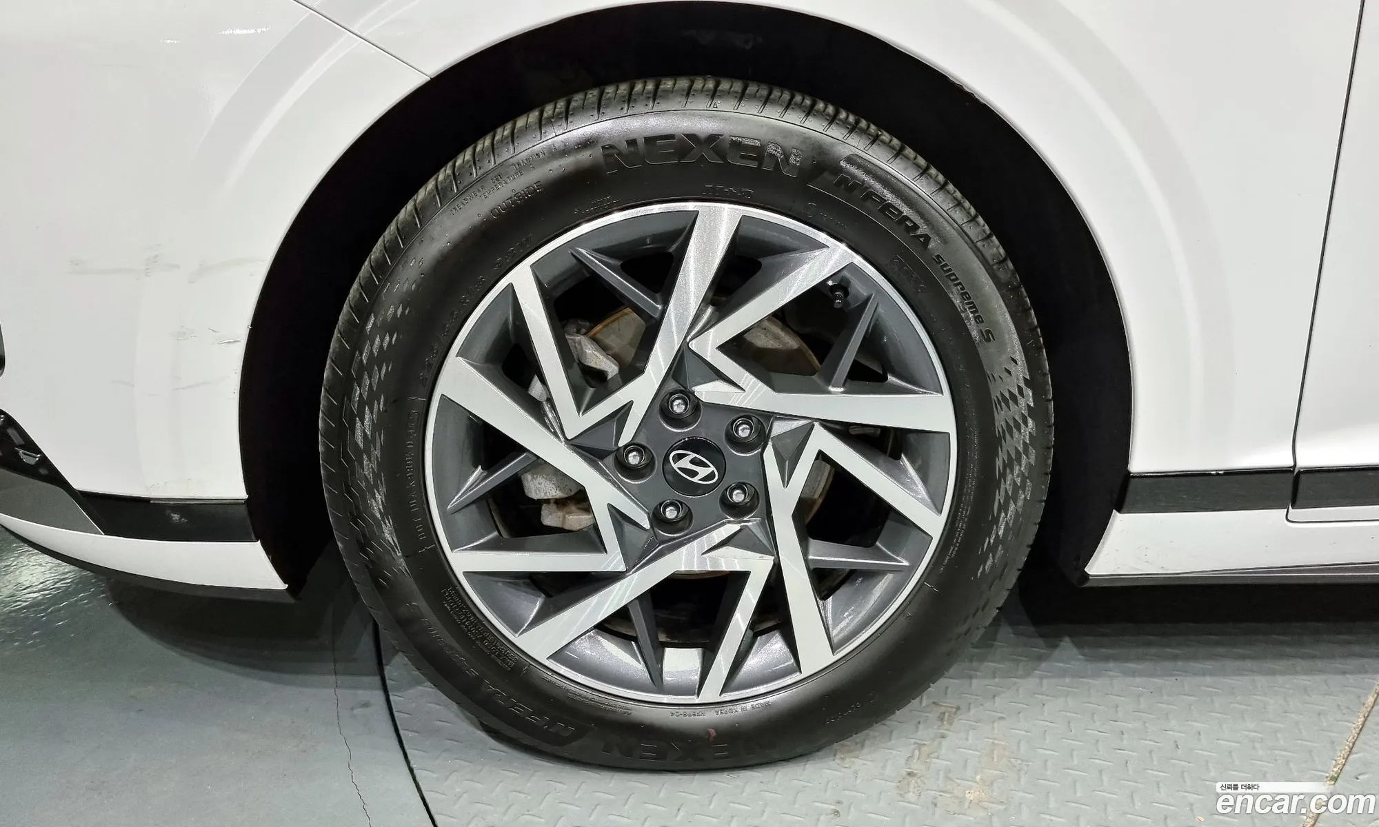 Hyundai Grandeur Hybrid 2023 — 3