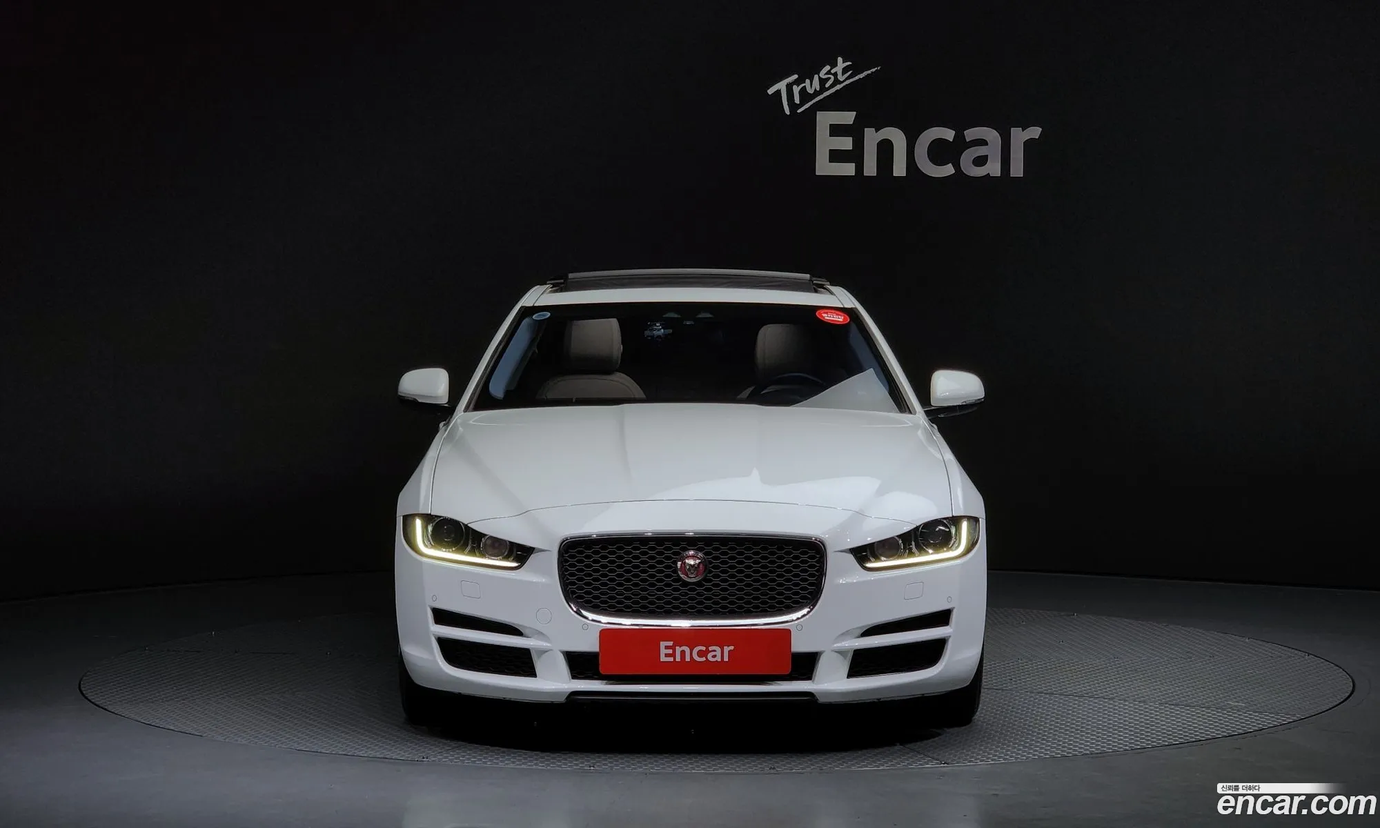 Jaguar XE 2016 SAJAB4BN2GA929157 — 15