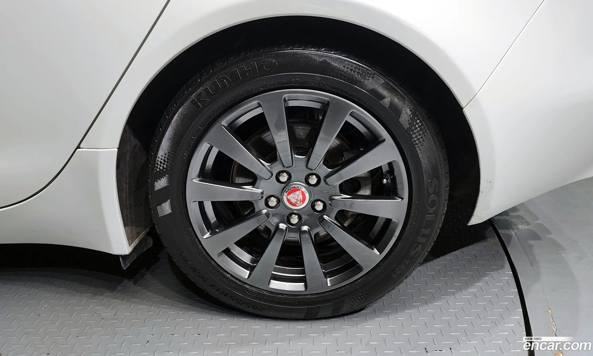 Jaguar XE 2016 SAJAB4BN2GA929157 — 6
