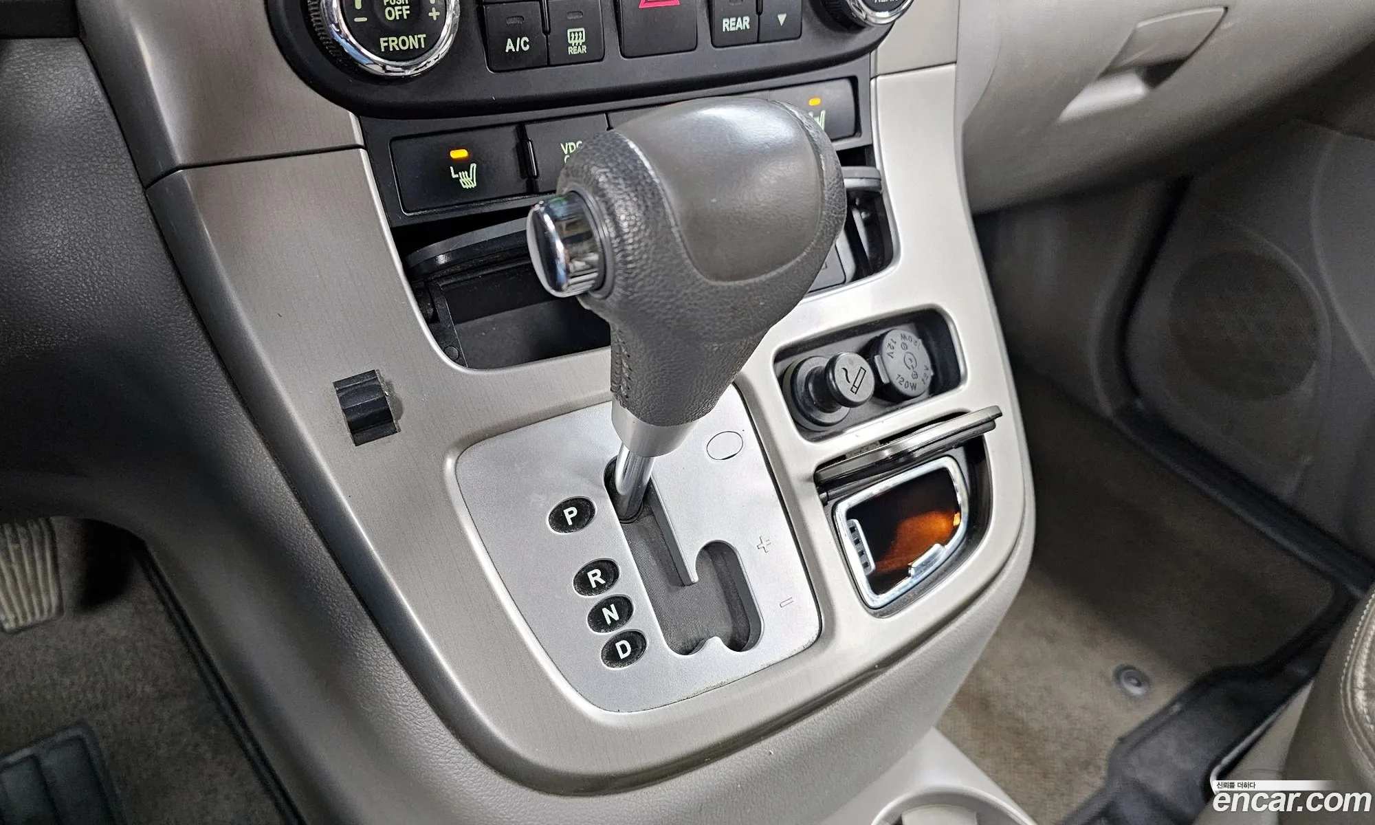 Kia Carnival R 2014 — 4