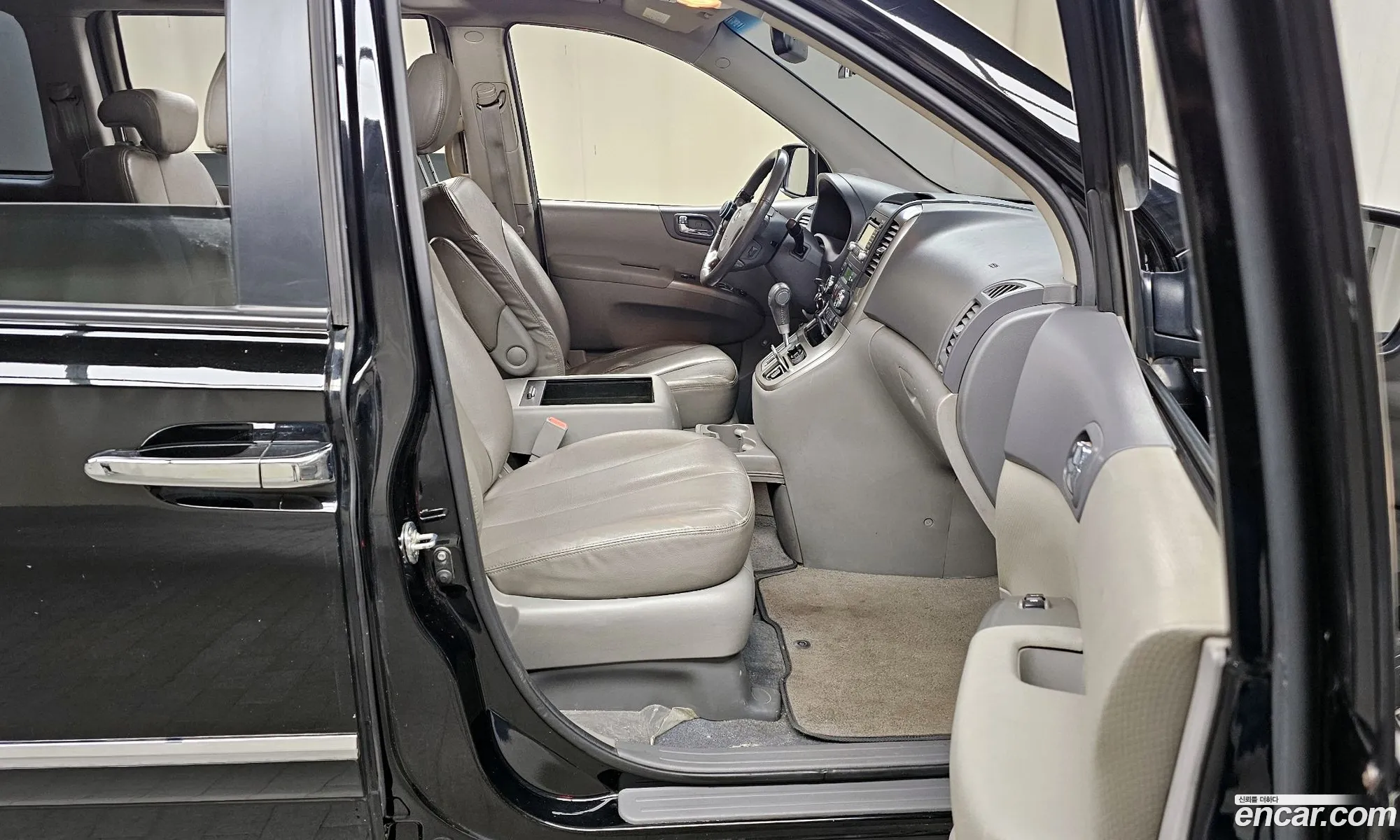 Kia Carnival R 2014 — 2