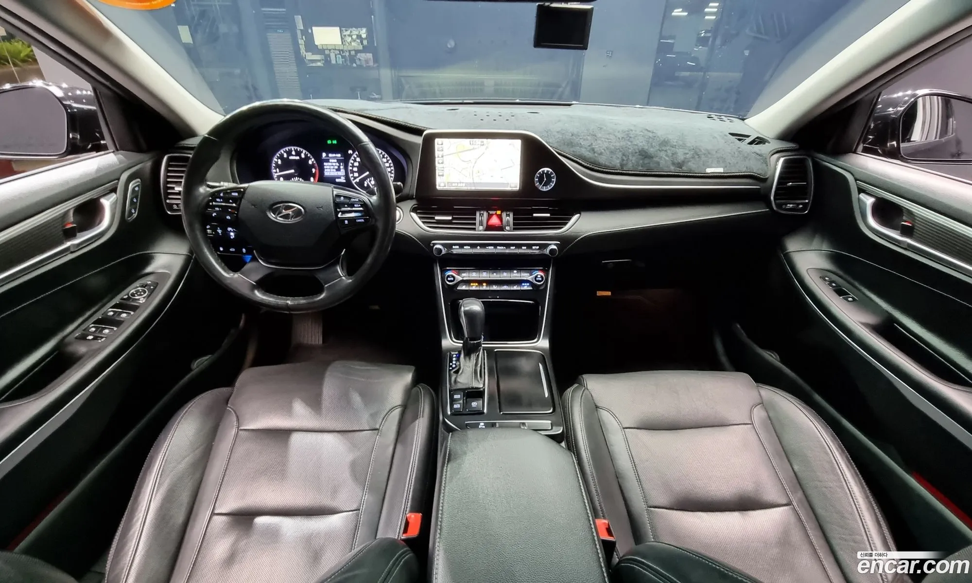 Hyundai Grandeur IG 2016 — 14