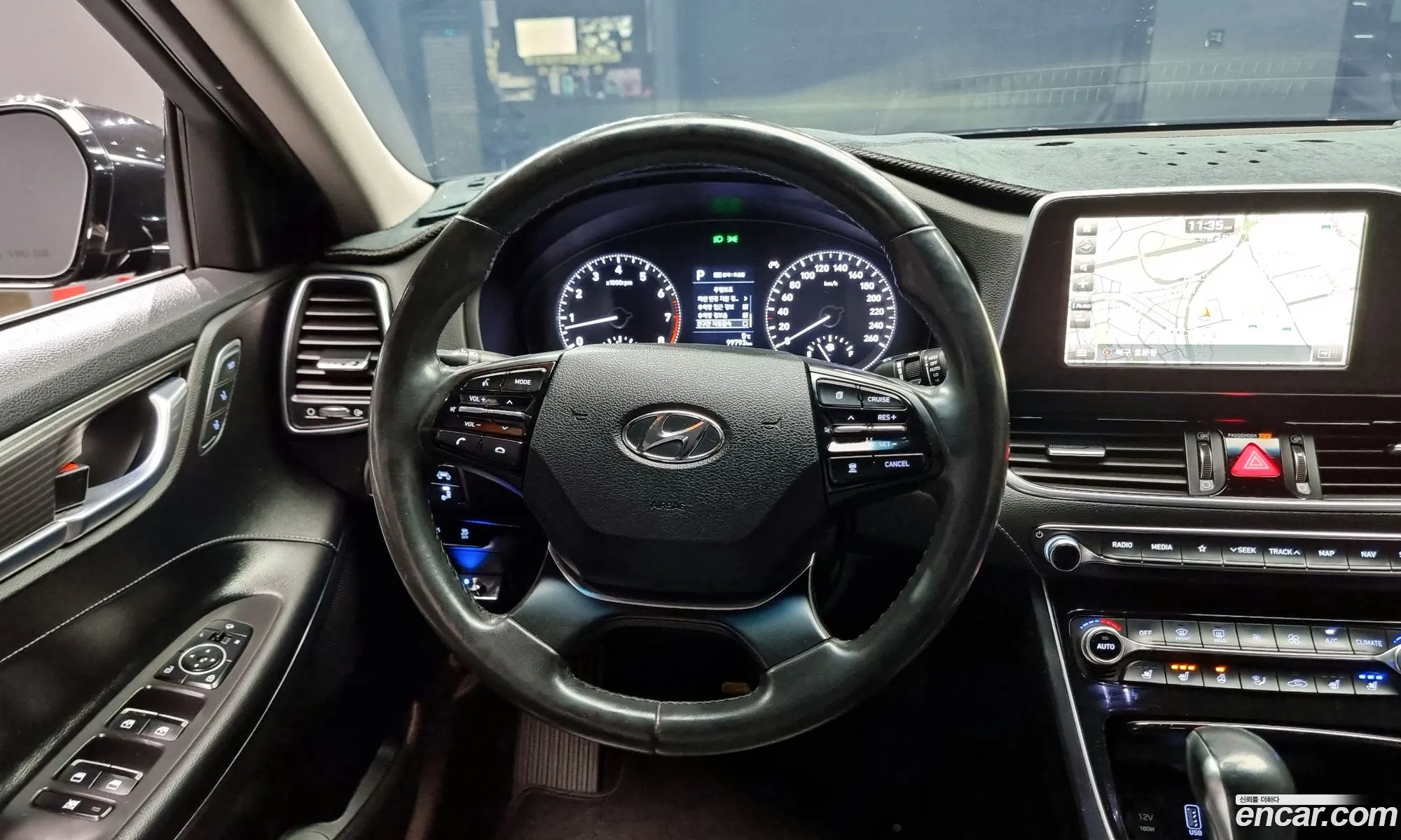 Hyundai Grandeur IG 2016 — 18