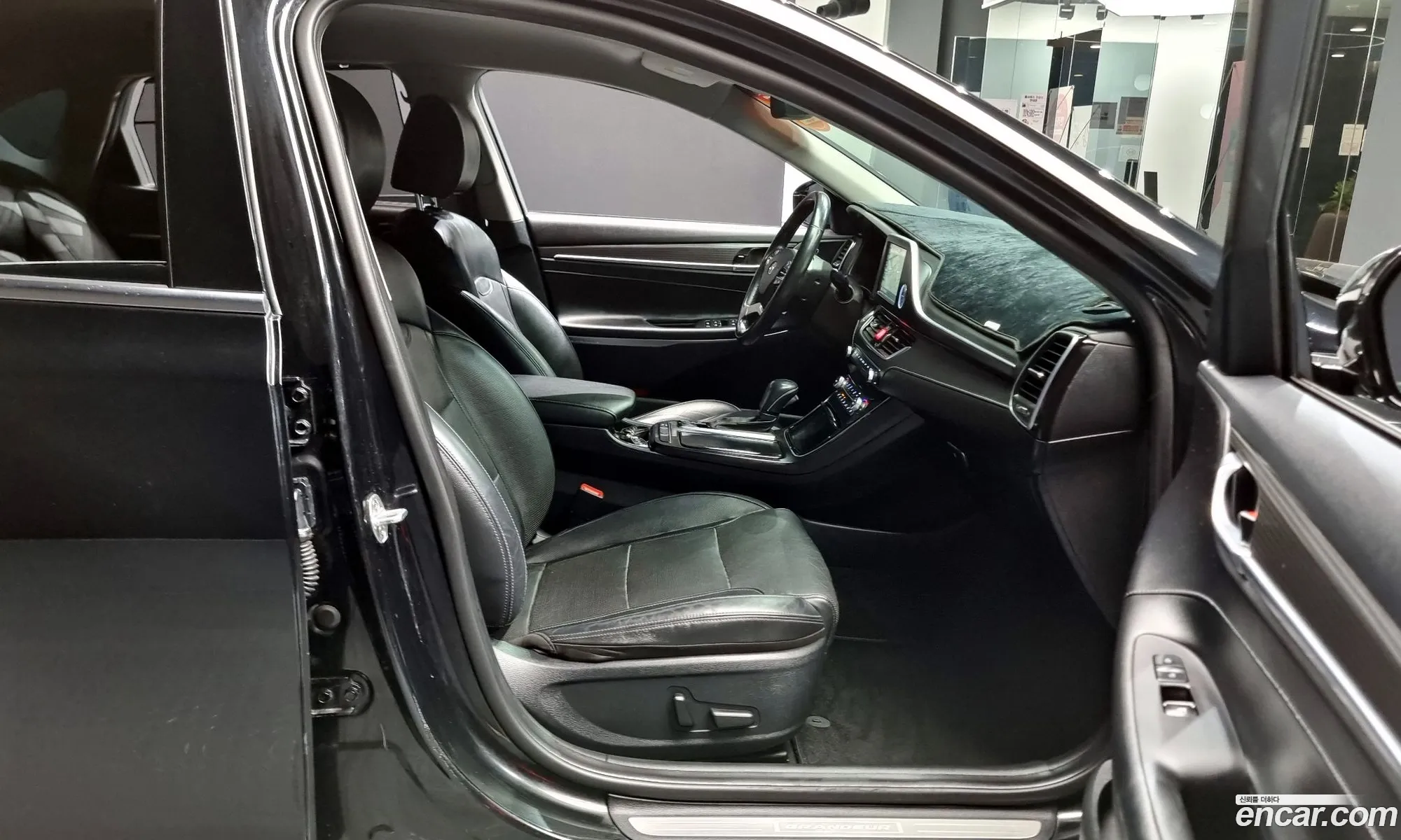 Hyundai Grandeur IG 2016 — 13