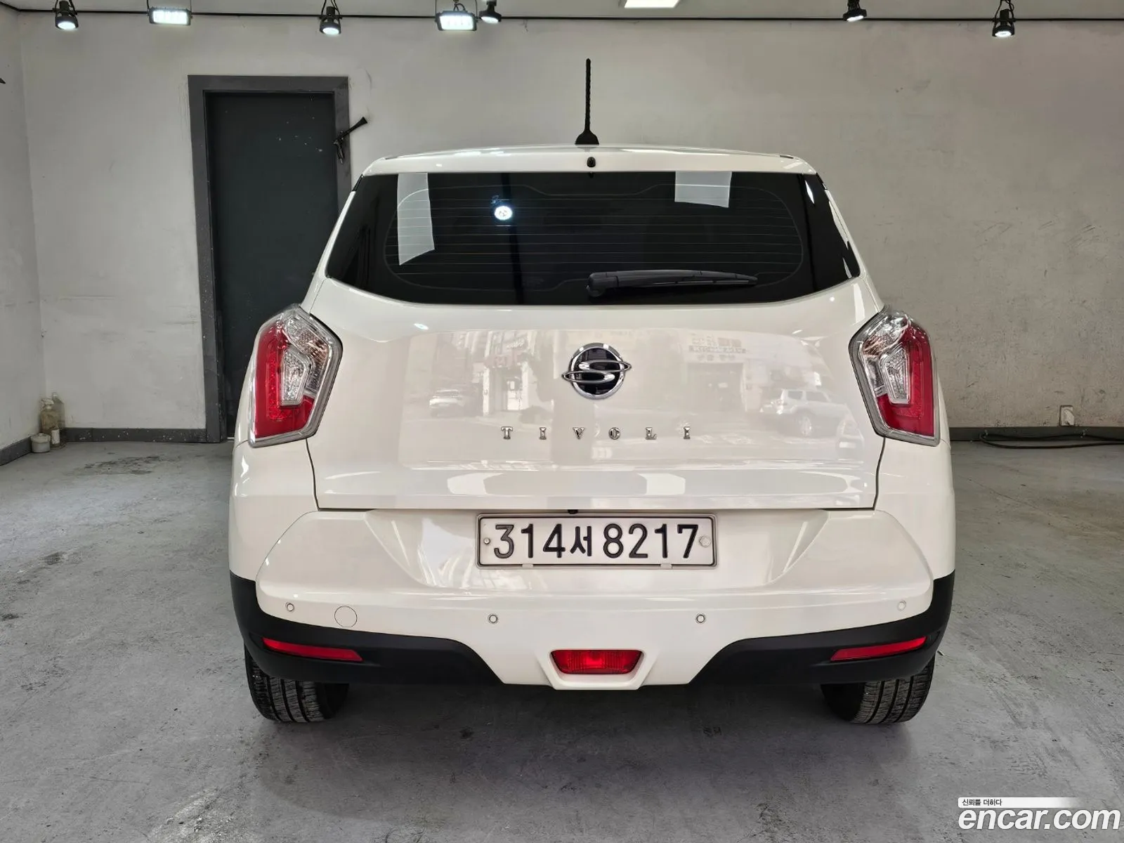 KG Mobility (SsangYong) Tivoli Armour 2017 — 12