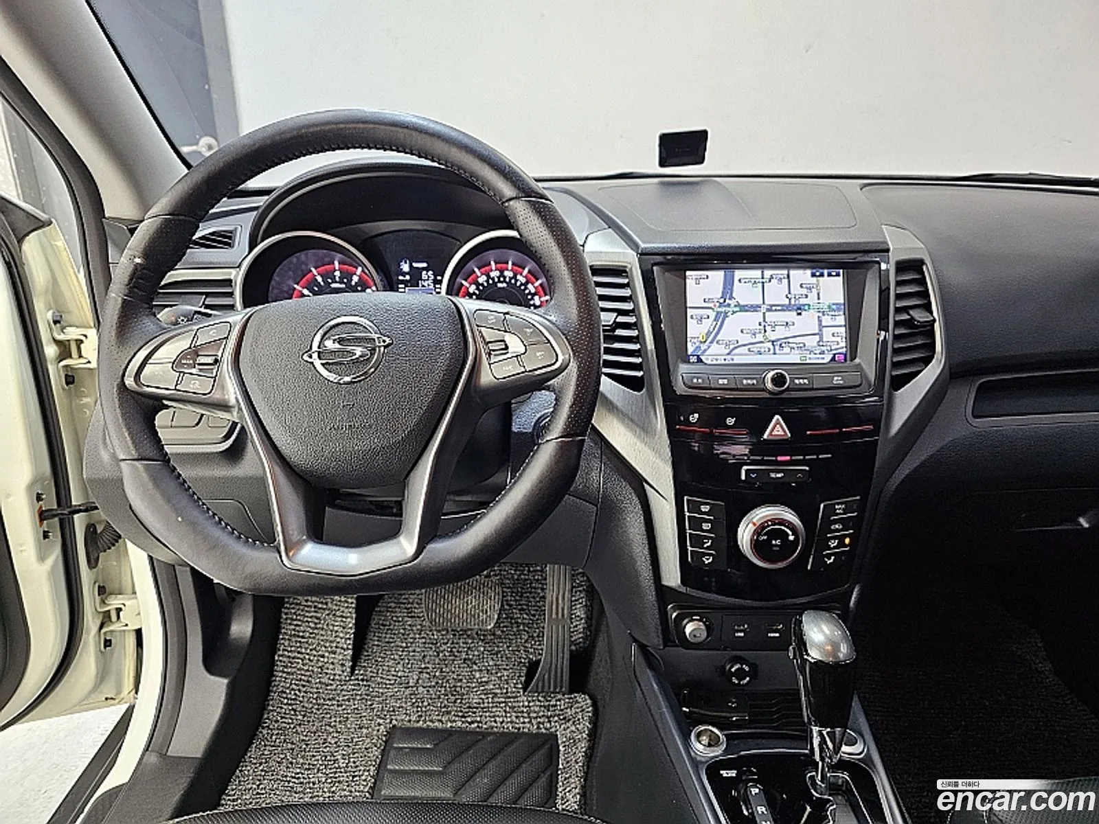 KG Mobility (SsangYong) Tivoli Armour 2017 — 5