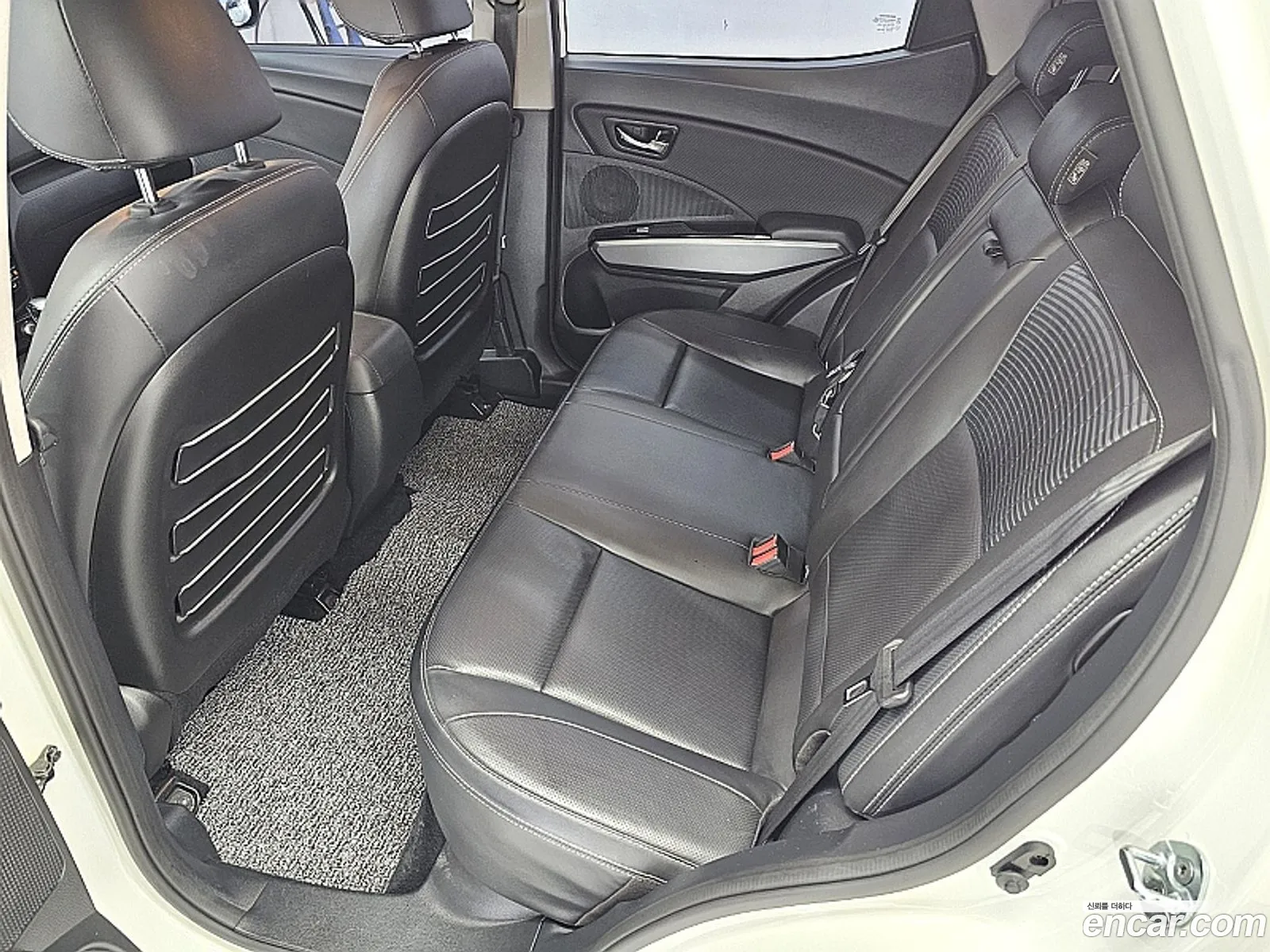 KG Mobility (SsangYong) Tivoli Armour 2017 — 8