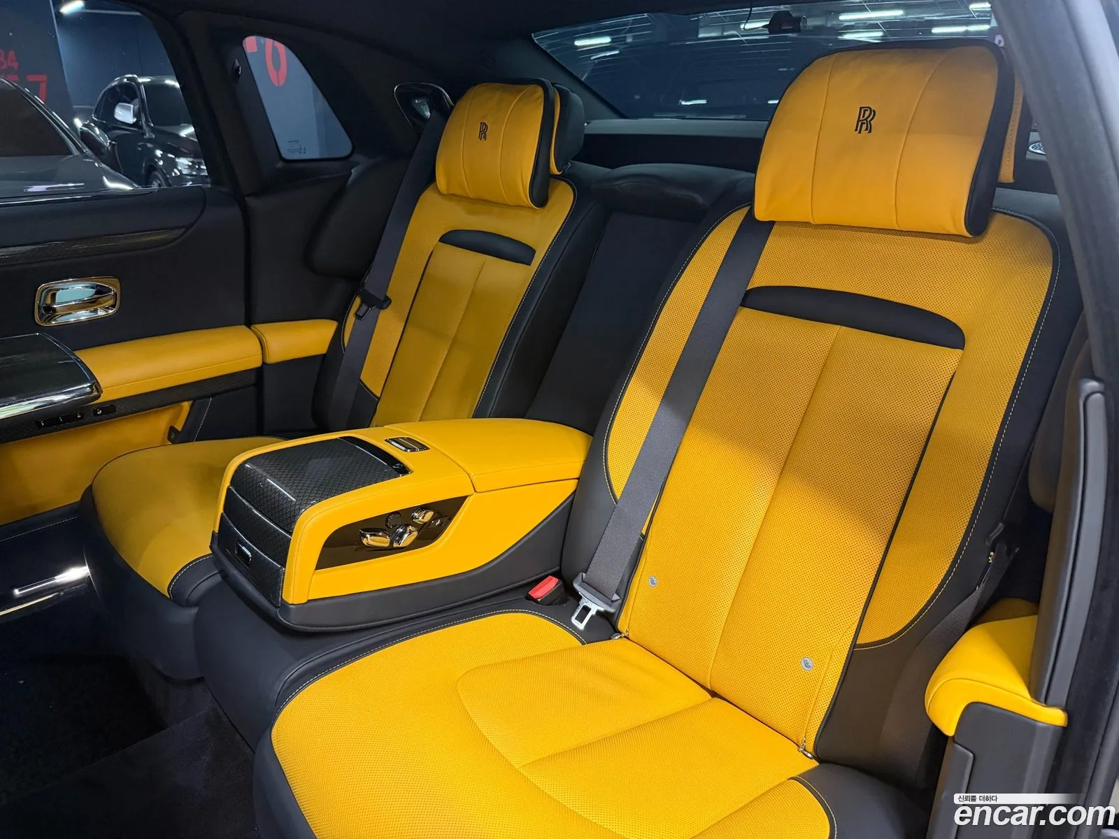 Rolls-Royce Ghost 2021 — 15