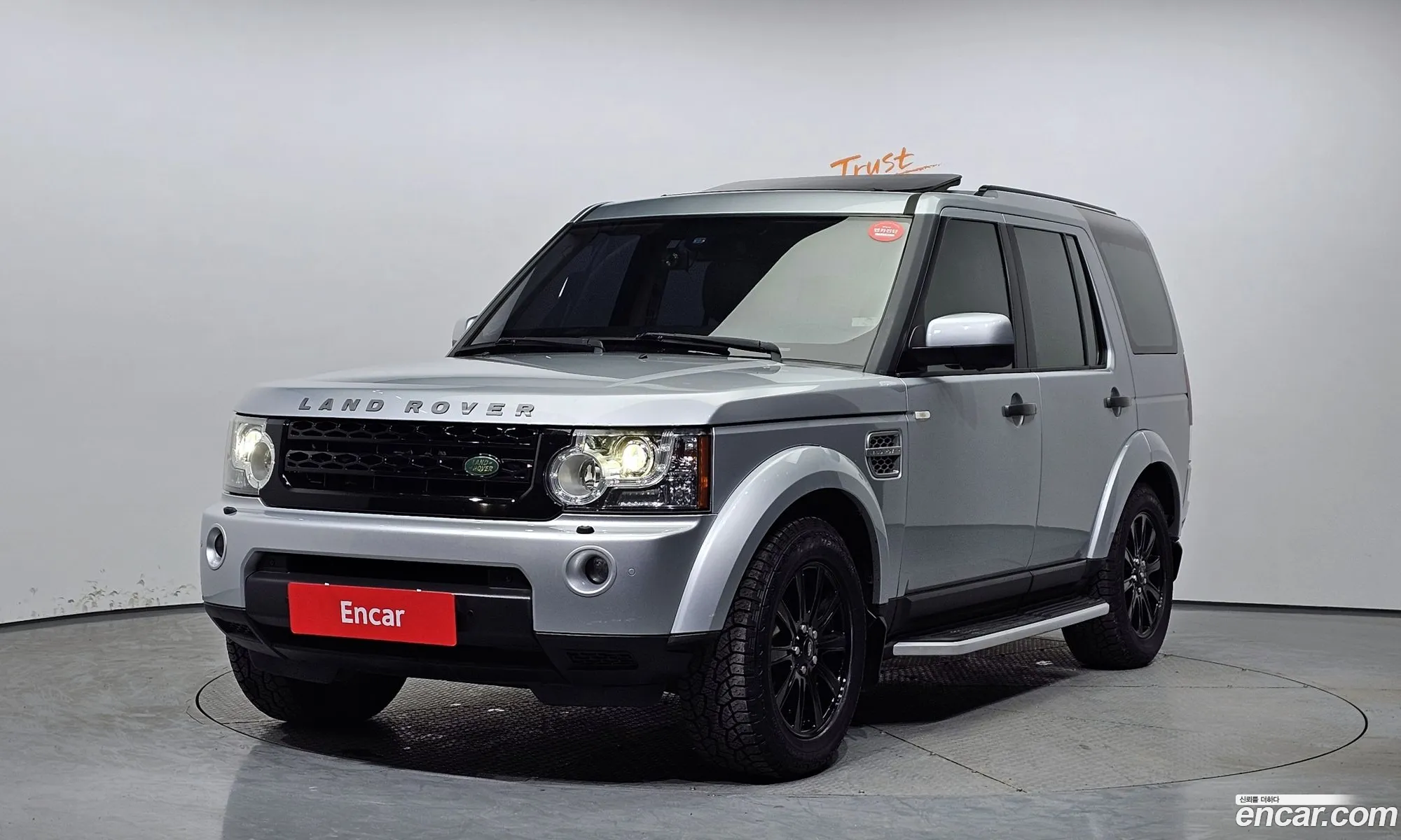Land Rover Discovery 4 2010 SALLAAA1000000000 — 2
