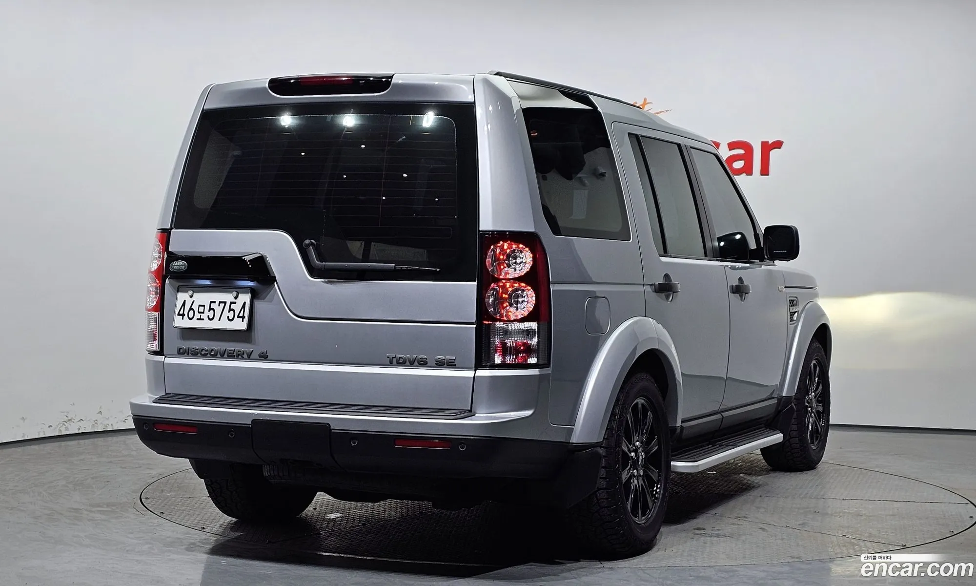 Land Rover Discovery 4 2010 SALLAAA1000000000 — 18