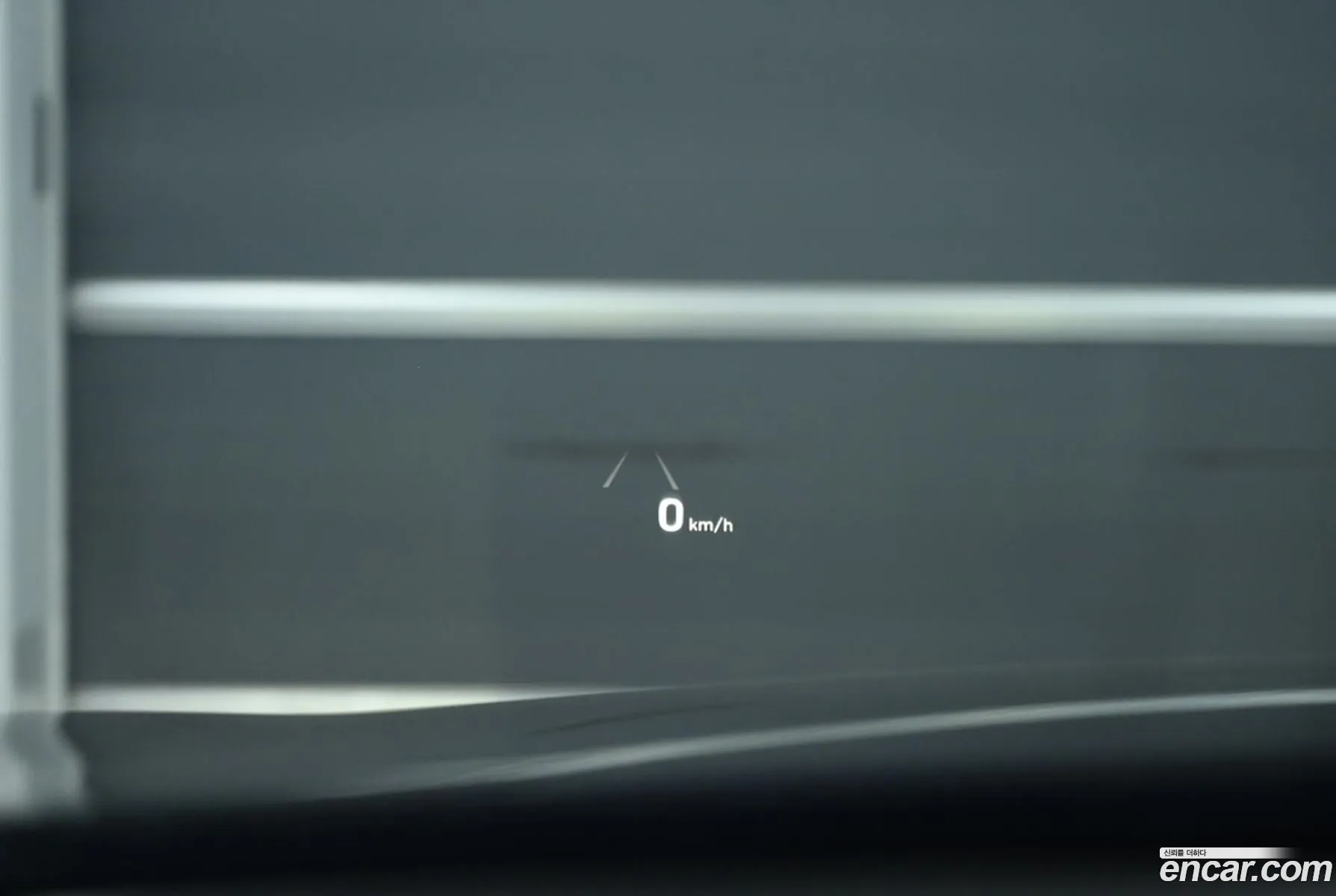 Genesis EQ900 2017 — 2