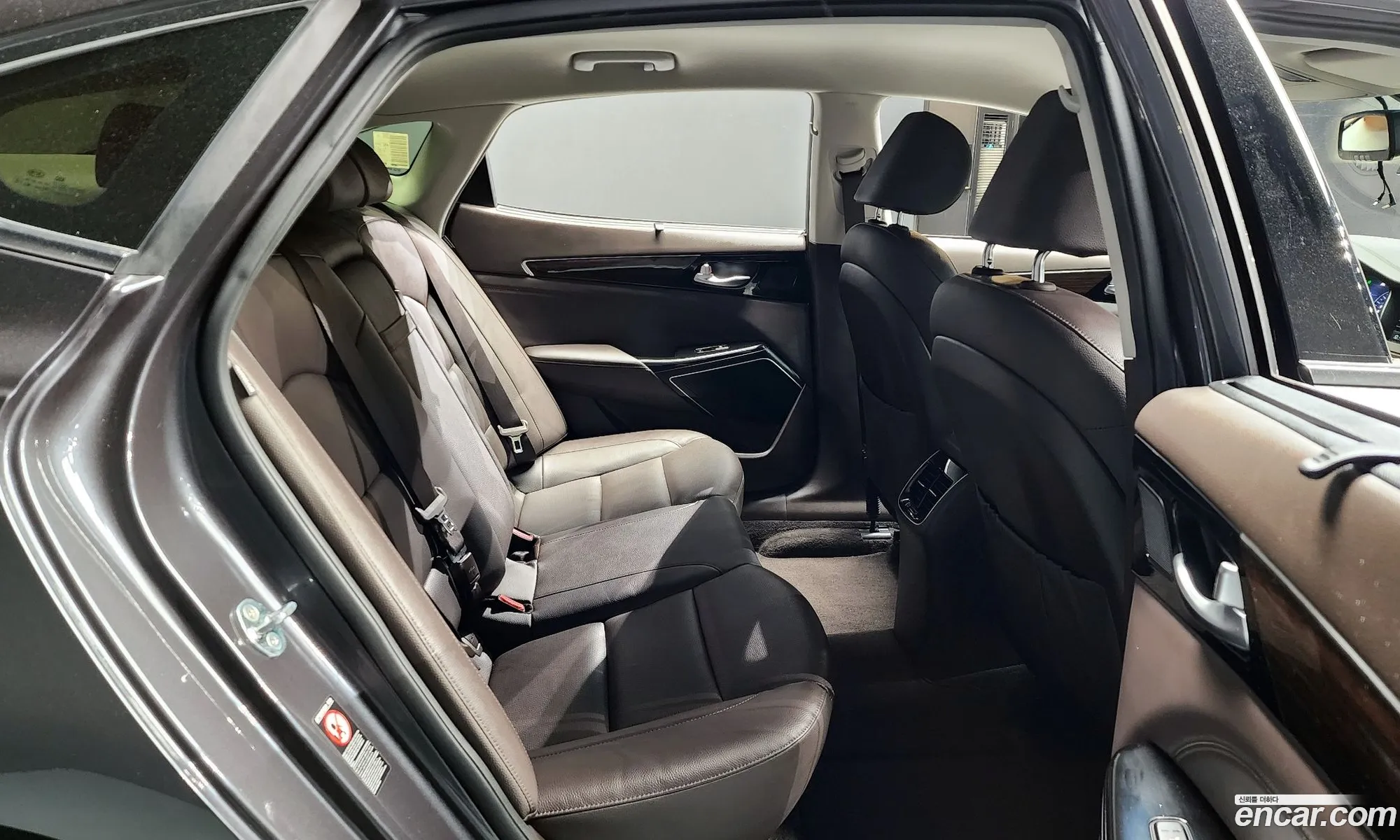 Kia K7 2019 — 14