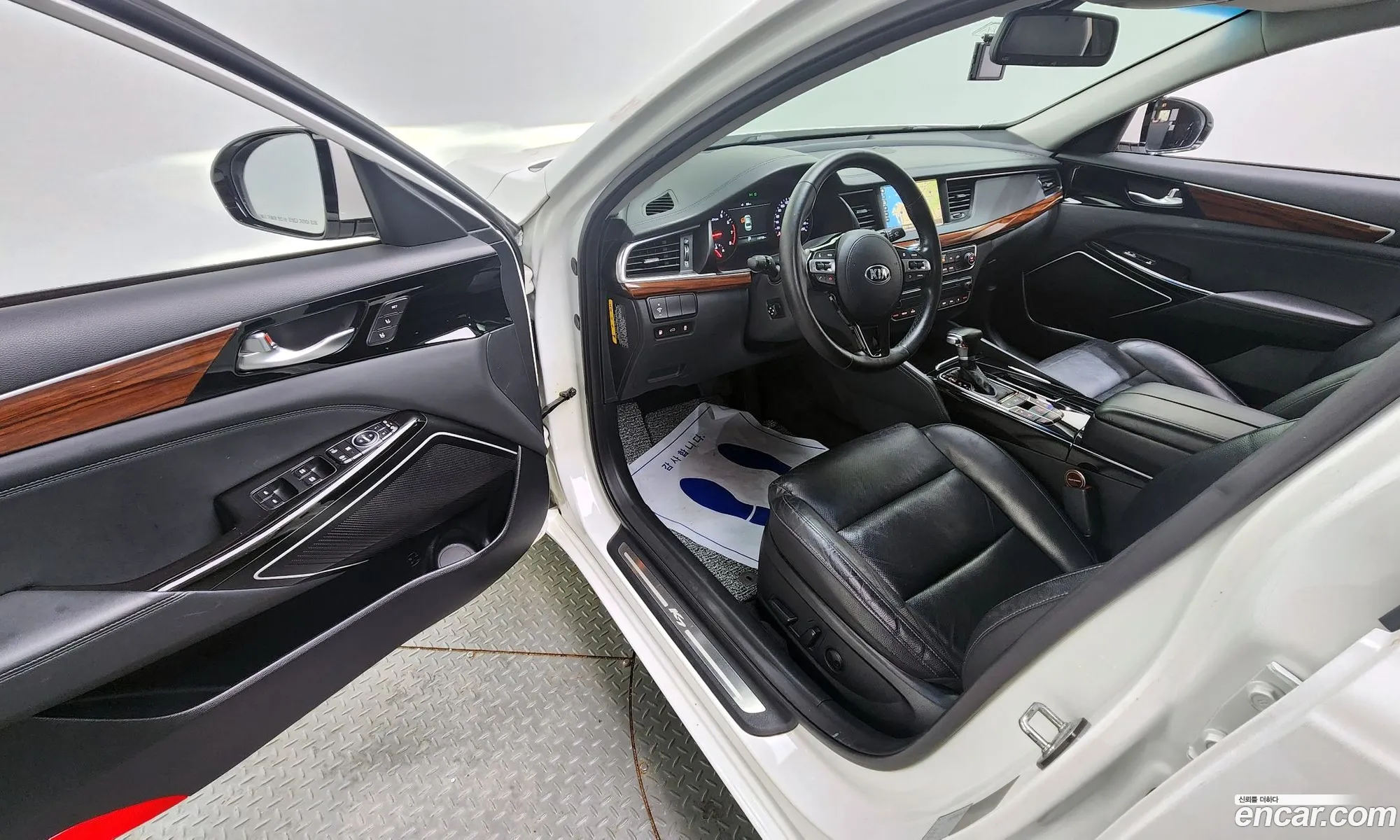 Kia K7 2017 — 9