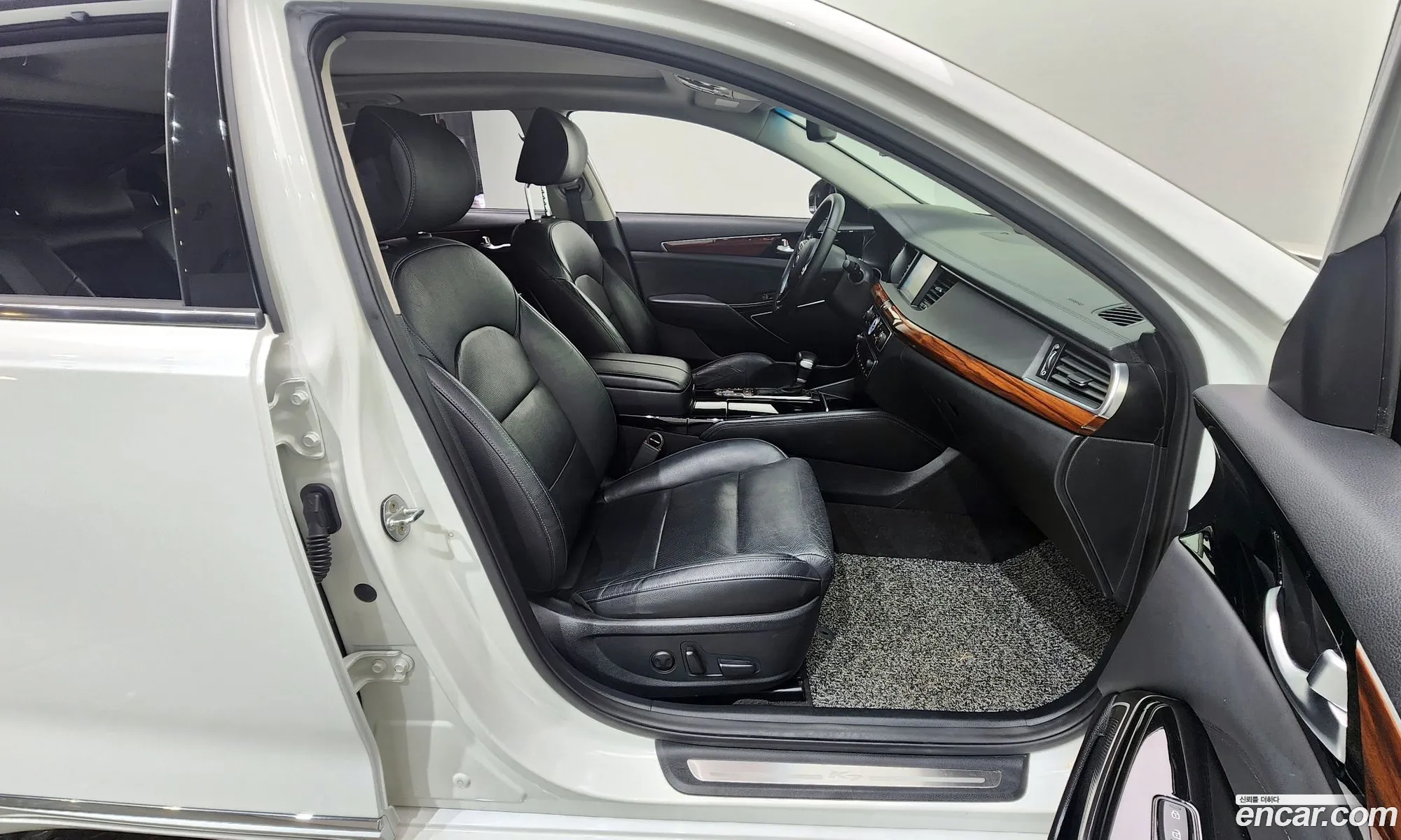 Kia K7 2017 — 19