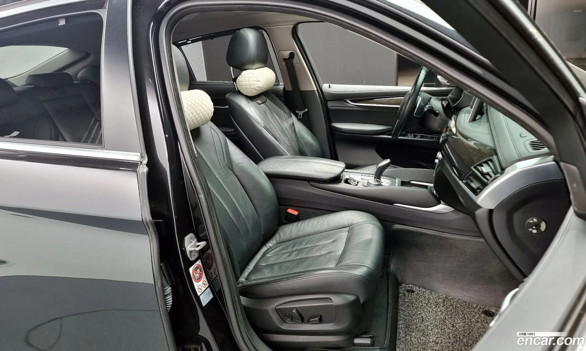 BMW X6 2015 WBAKV2103F0N19974 — 19
