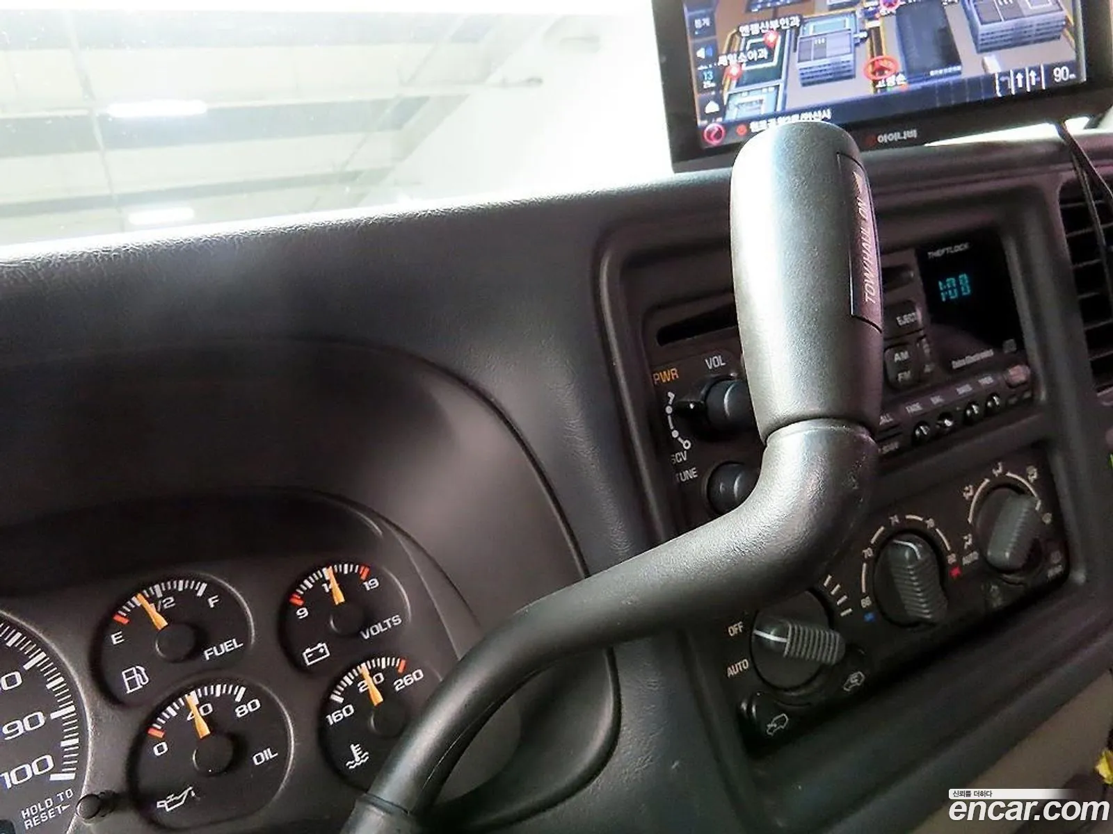 Chevrolet Tahoe 2000 — 11