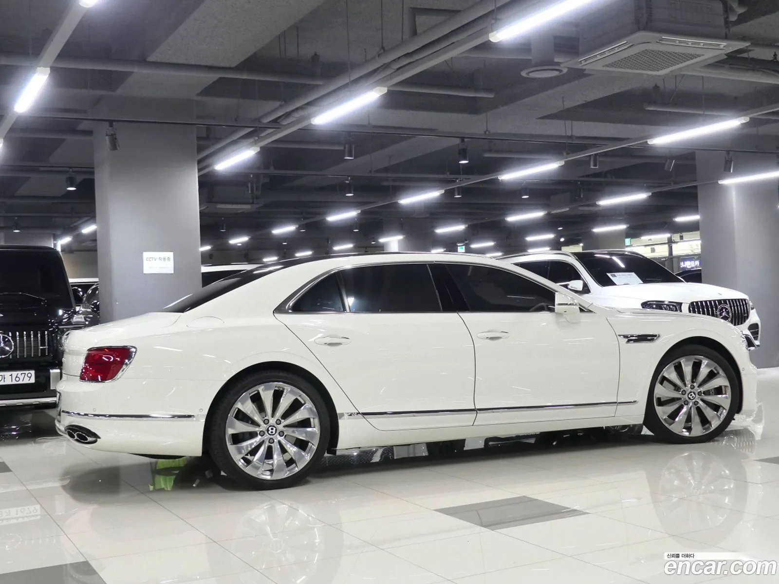 Bentley Flying Spur 2021 — 12