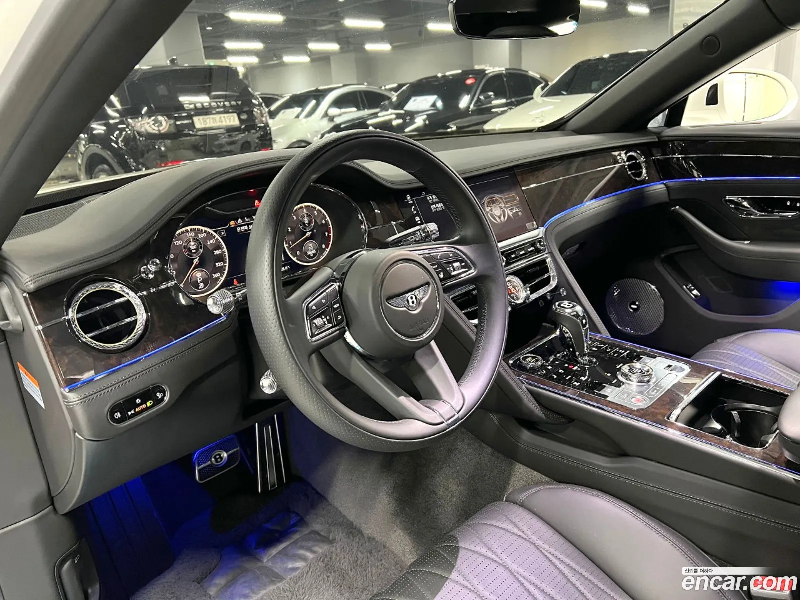 Bentley Flying Spur 2021 — 10