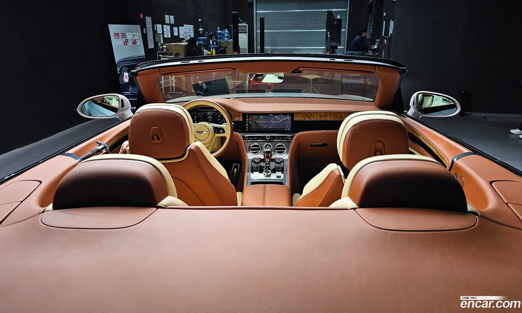 Bentley Continental GT 2022 — 12