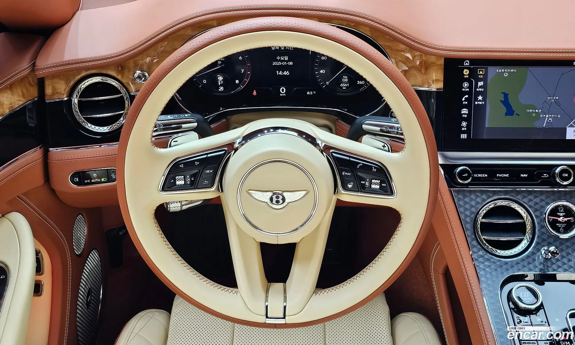 Bentley Continental GT 2022 — 17