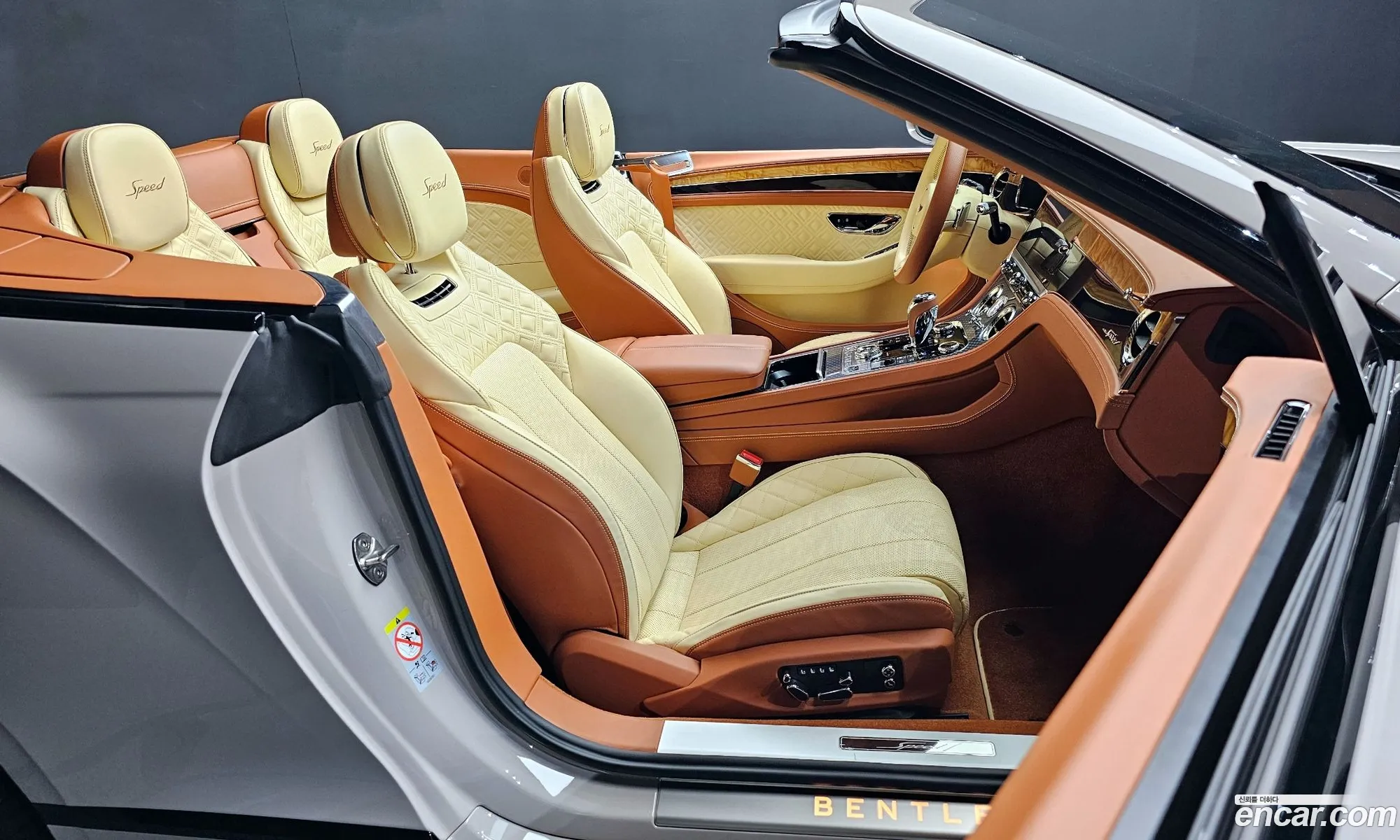 Bentley Continental GT 2022 — 10