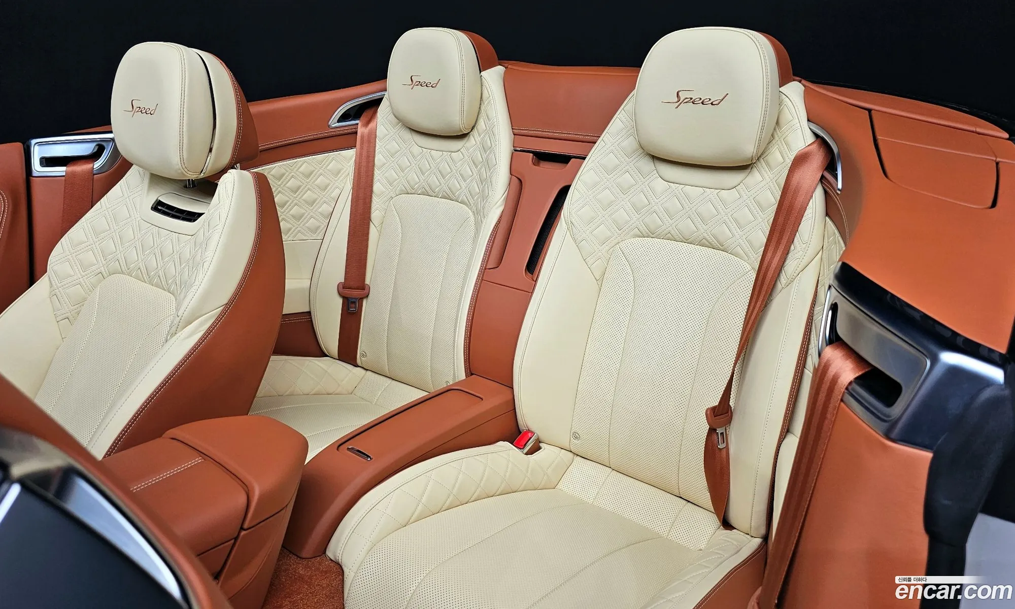 Bentley Continental GT 2022 — 18