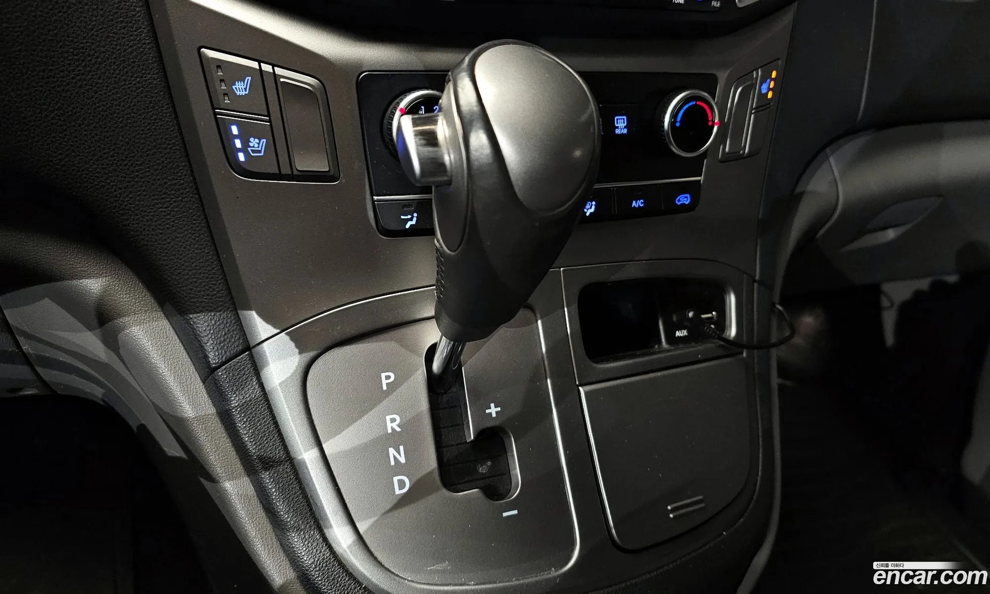 Hyundai Grand Starex 2021 — 19