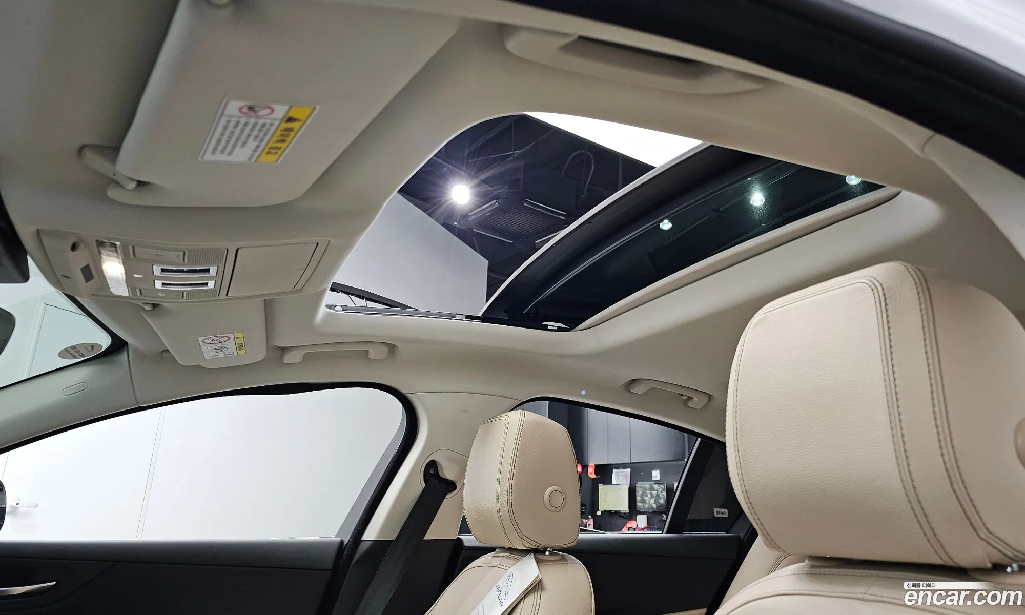 Jaguar XE 2019 SAJAB4BN6KCP45031 — 6