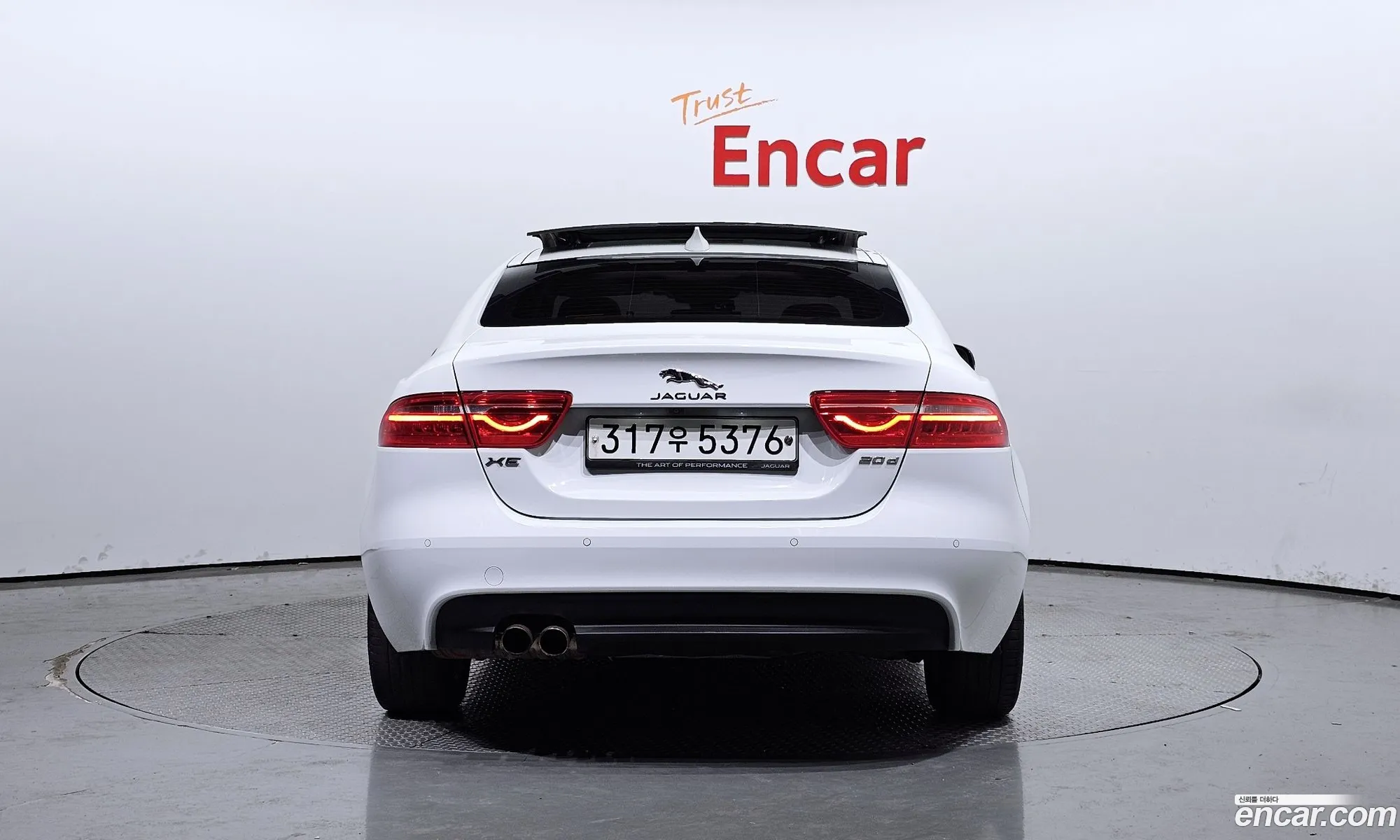 Jaguar XE 2019 SAJAB4BN6KCP45031 — 4