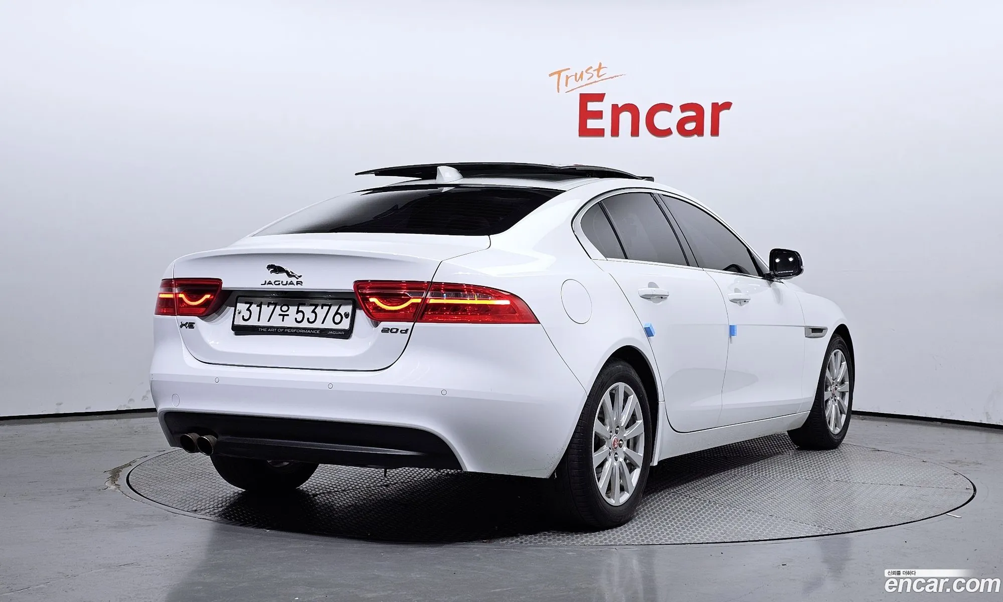 Jaguar XE 2019 SAJAB4BN6KCP45031 — 15