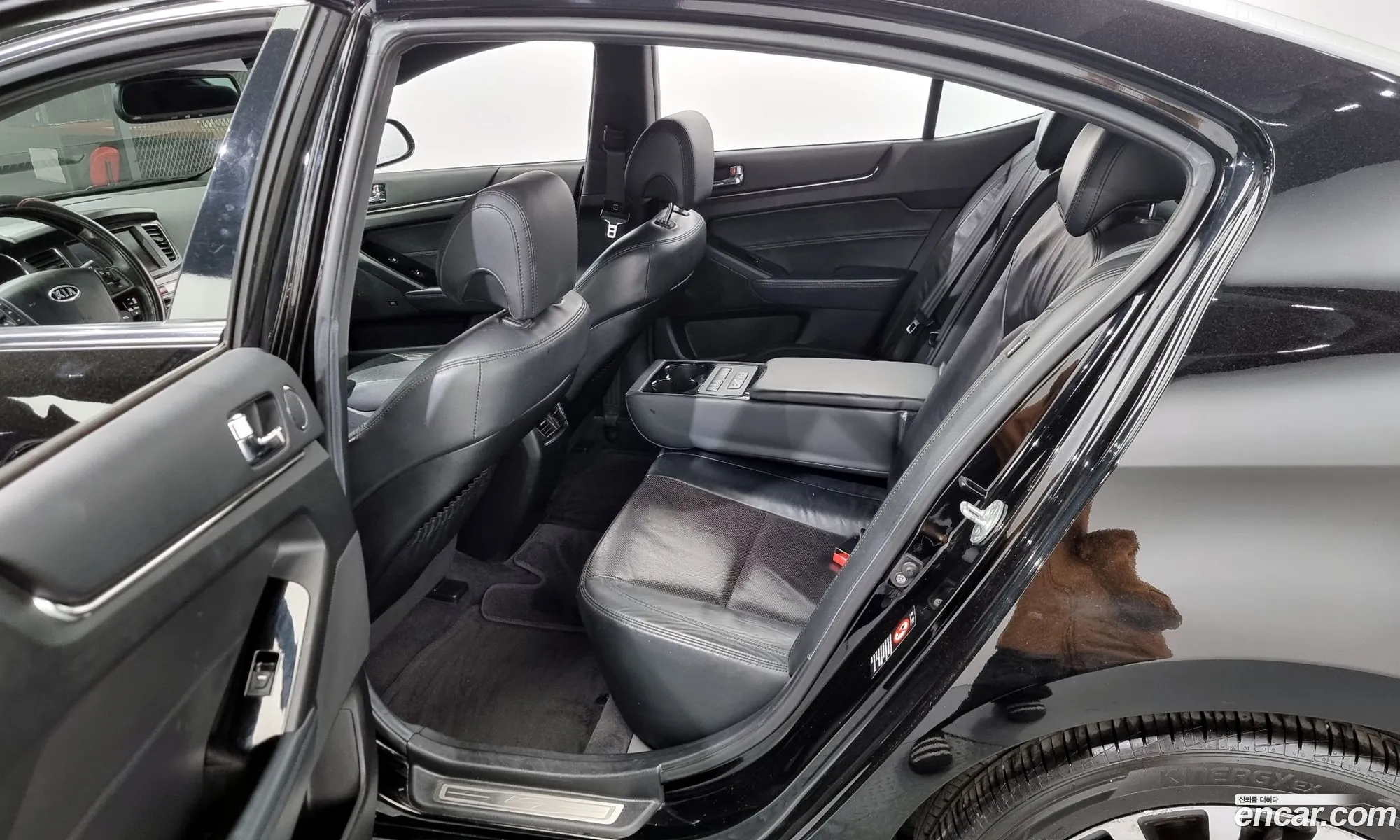 Kia K7 2011 — 20