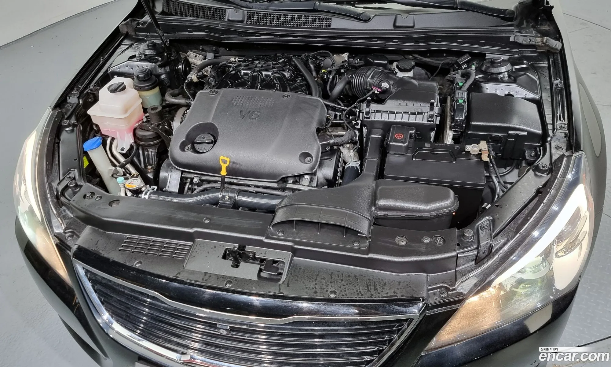 Kia K7 2011 — 14