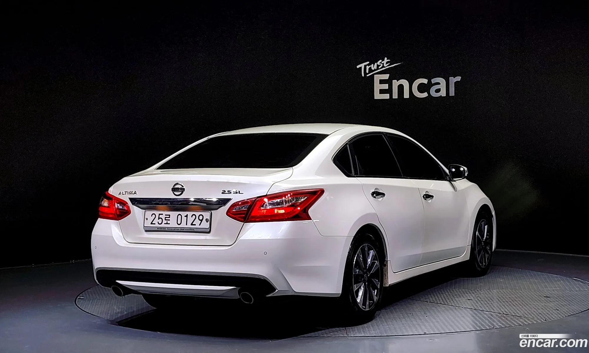 Nissan Altima 2016 1N4AL3AP3HC105205 — 2
