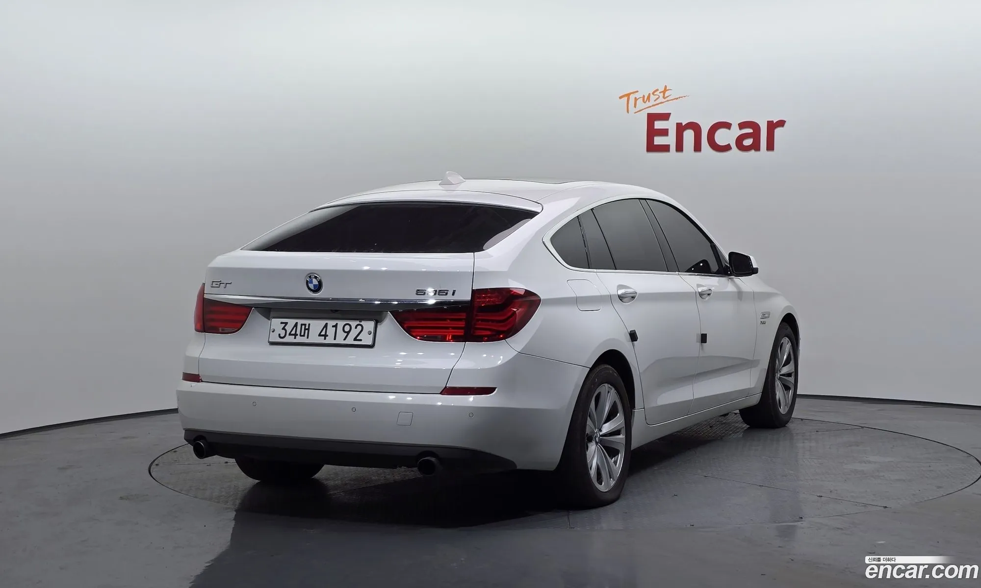BMW 5 Series GT 2011 WBASP2C50BC337855 — 17