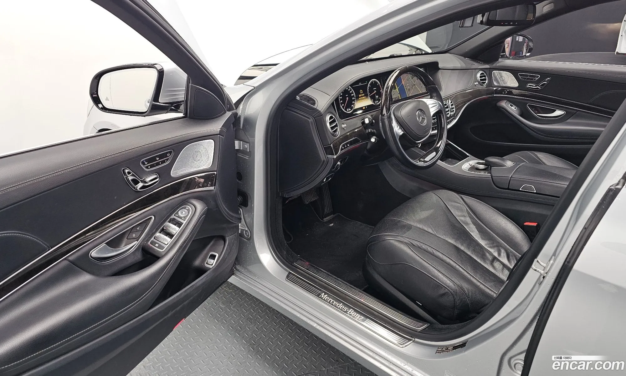 Mercedes-Benz S-Class W222 2014 WDDUG3CB2EA012525 — 5